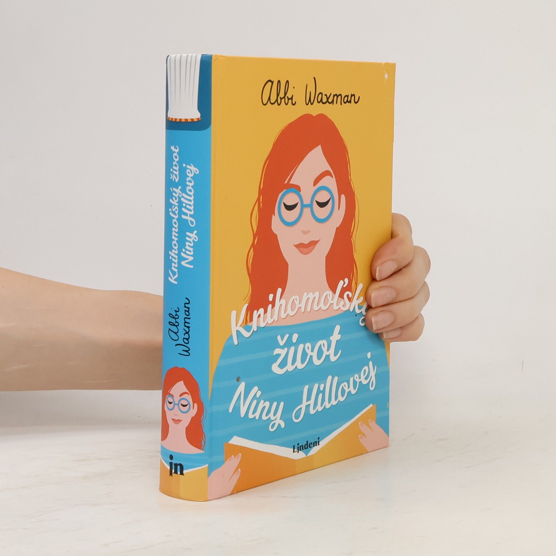 Abbi Waxman Knihomoľský život Niny Hillovej