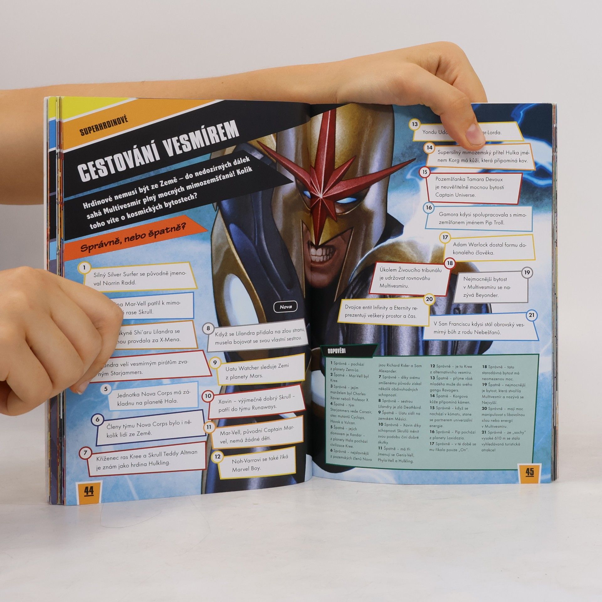 Melanie Scott Marvel: Kniha plná faktů