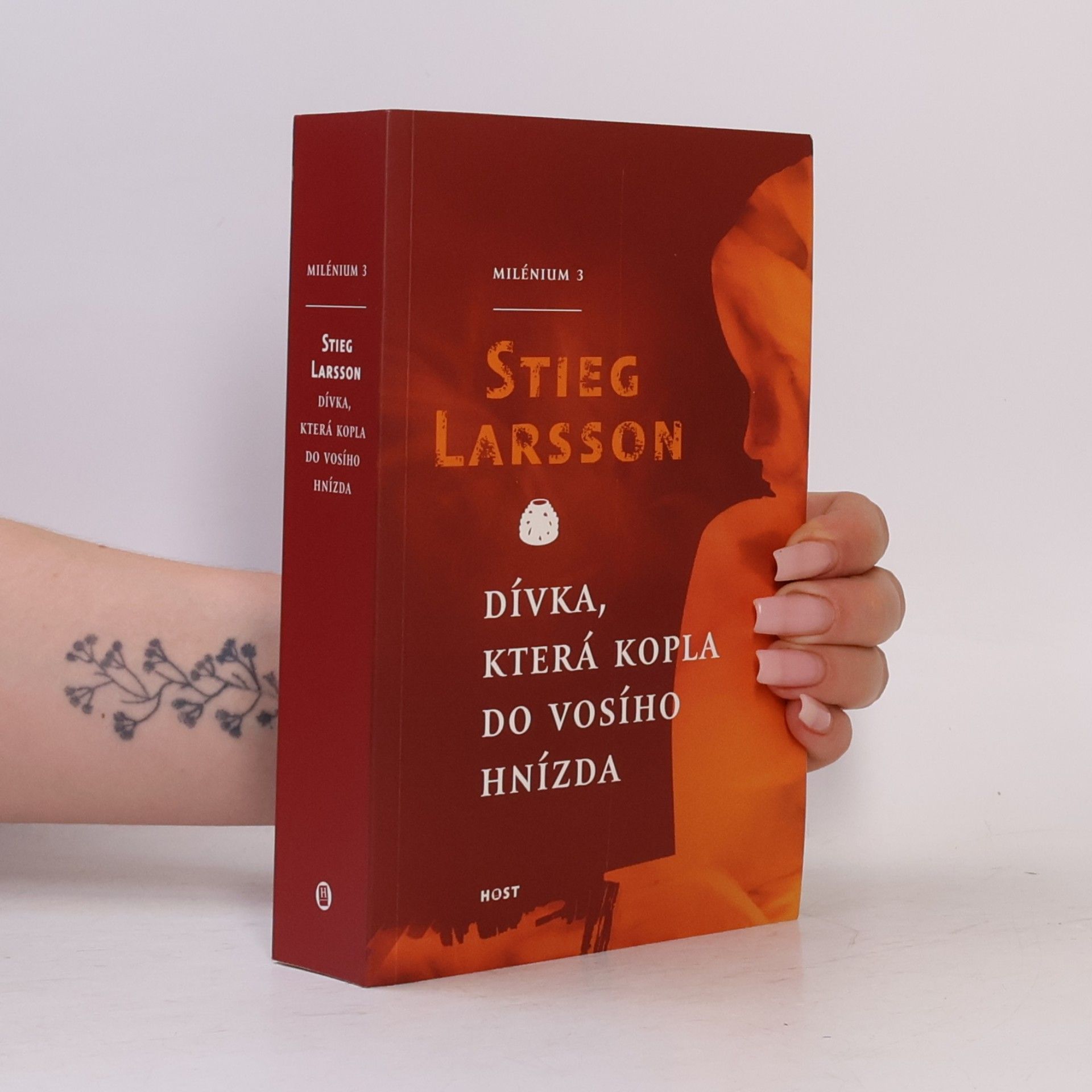 Stieg Larsson Dívka, která kopla do vosího hnízda