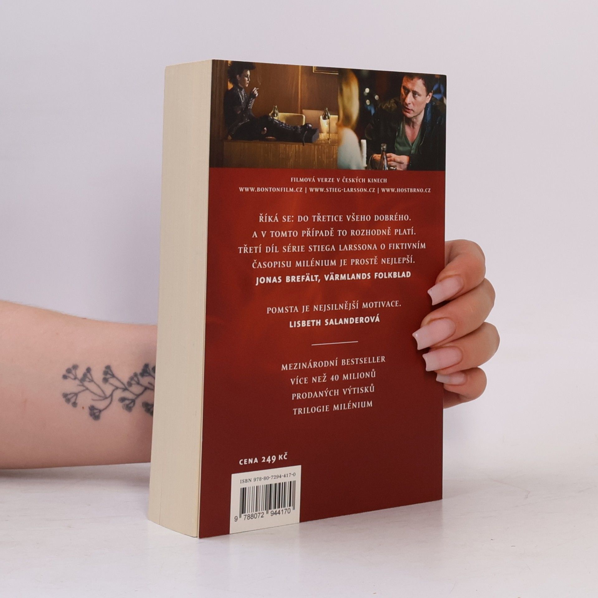 Stieg Larsson Dívka, která kopla do vosího hnízda