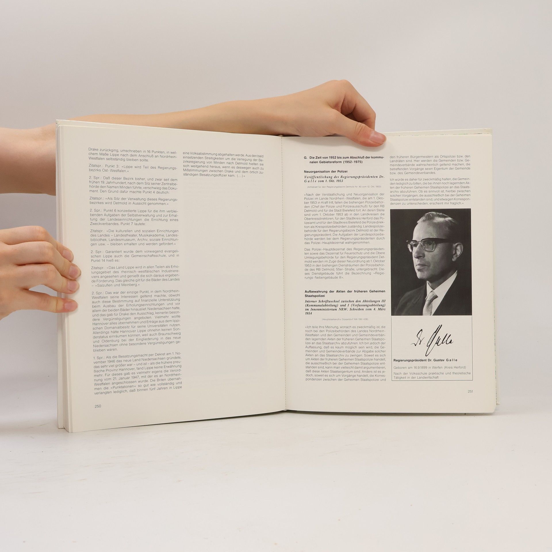 Ernst Stiemer 175 Jahre alt - Bezirksregierung in Ostwestfalen 1816 - 1991