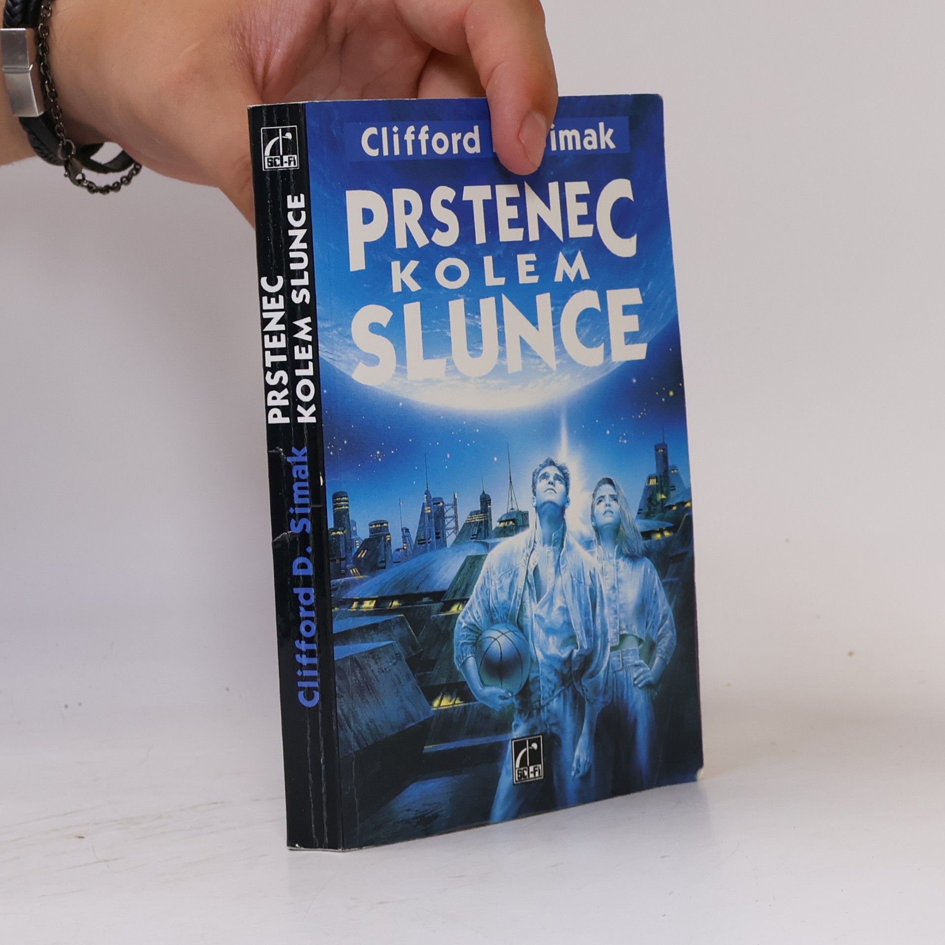 Clifford D. Simak Prstenec kolem slunce