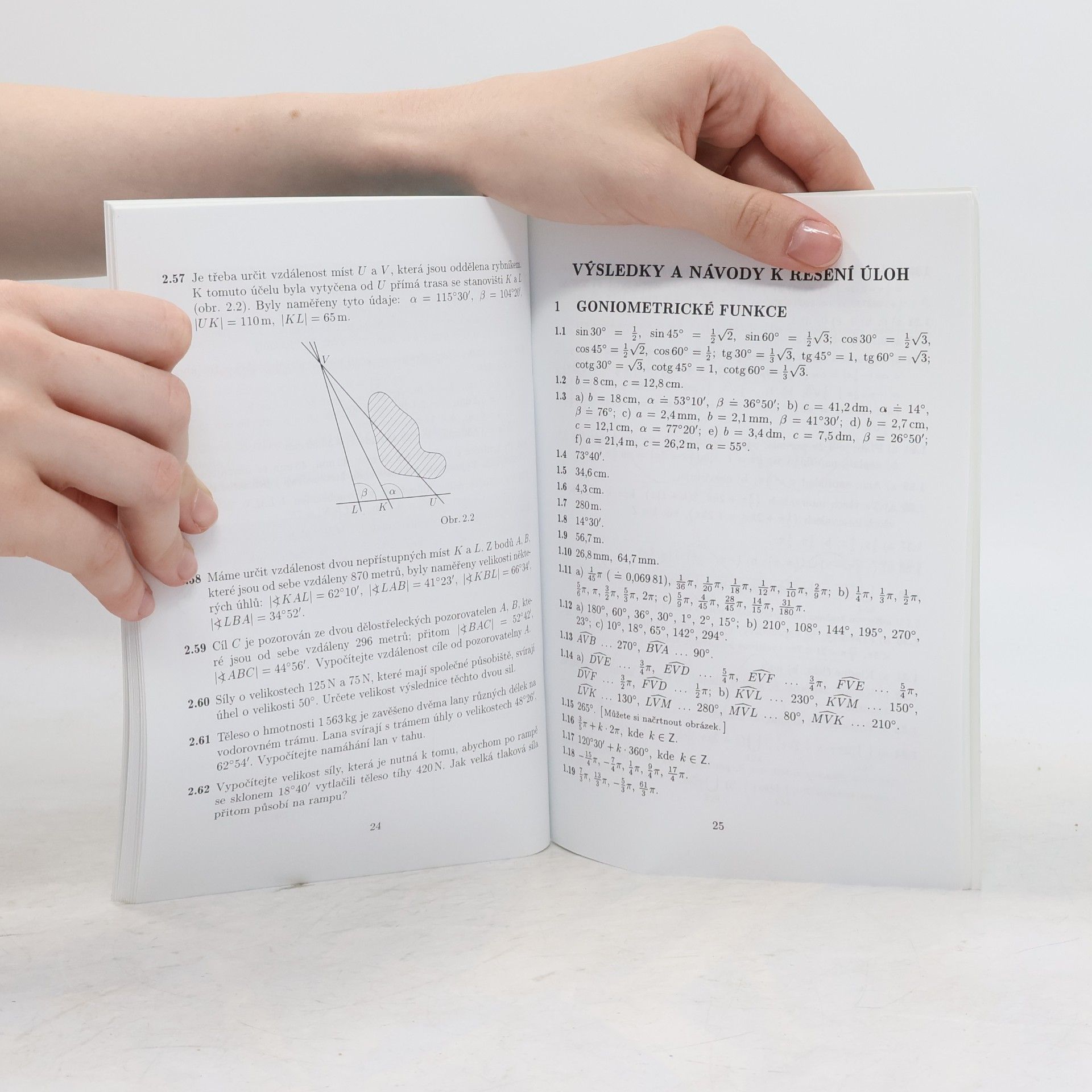 Oldřich Odvárko Sbírka úloh z matematiky pro gymnázia - Goniometrie