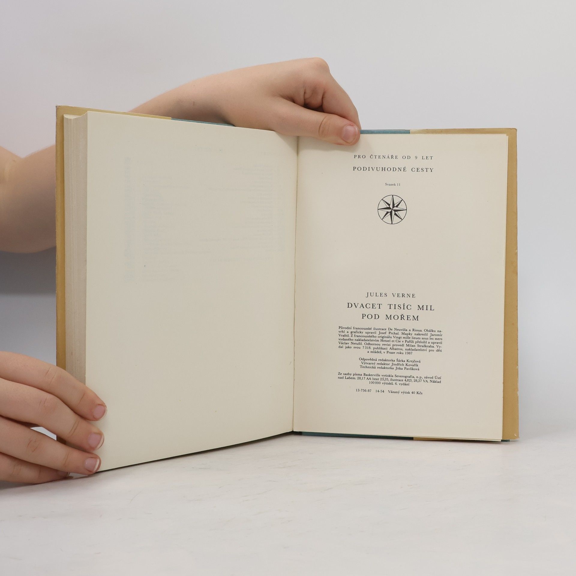 Jules Verne Dvacet tisíc mil pod mořem