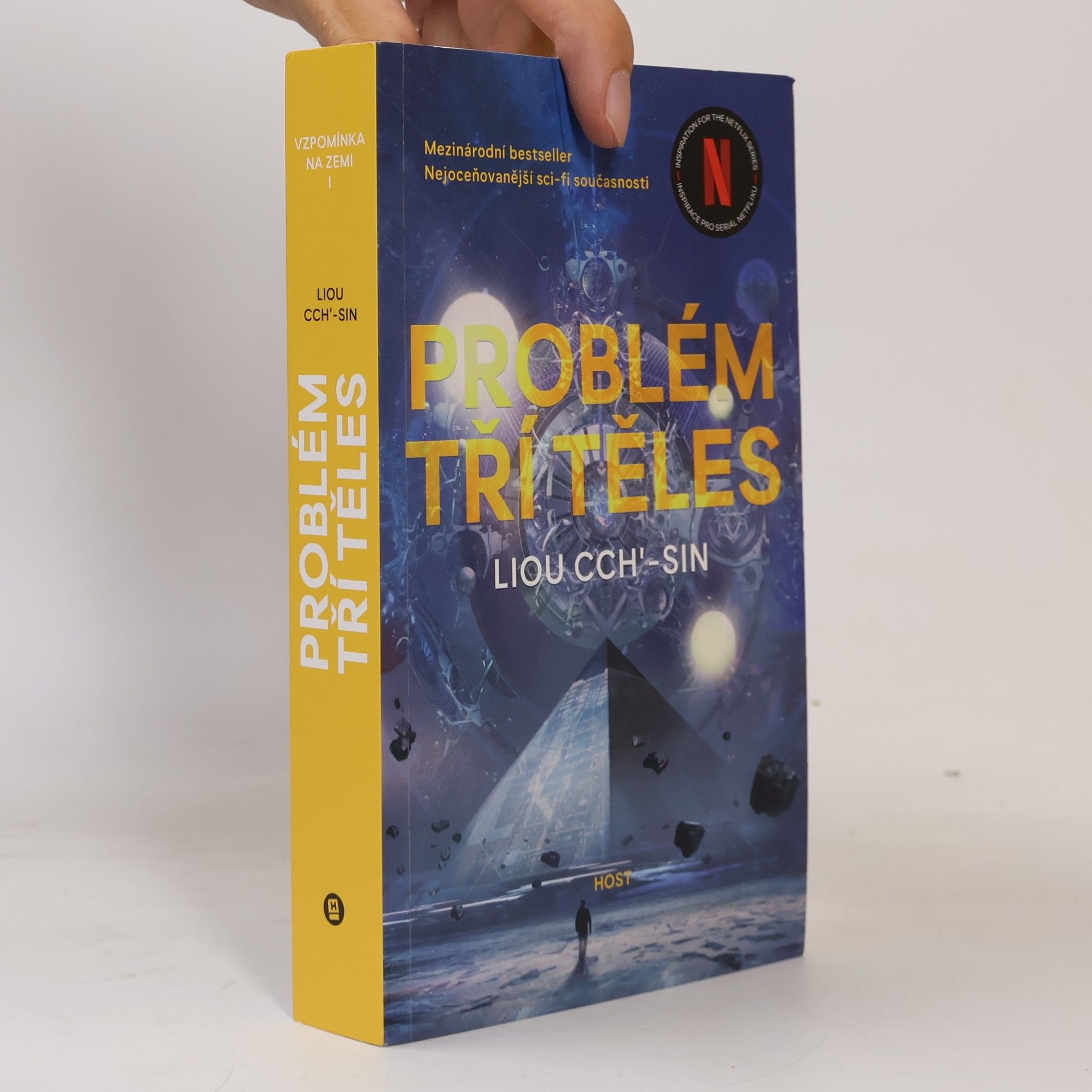 Cixin Liu Problém tří těles
