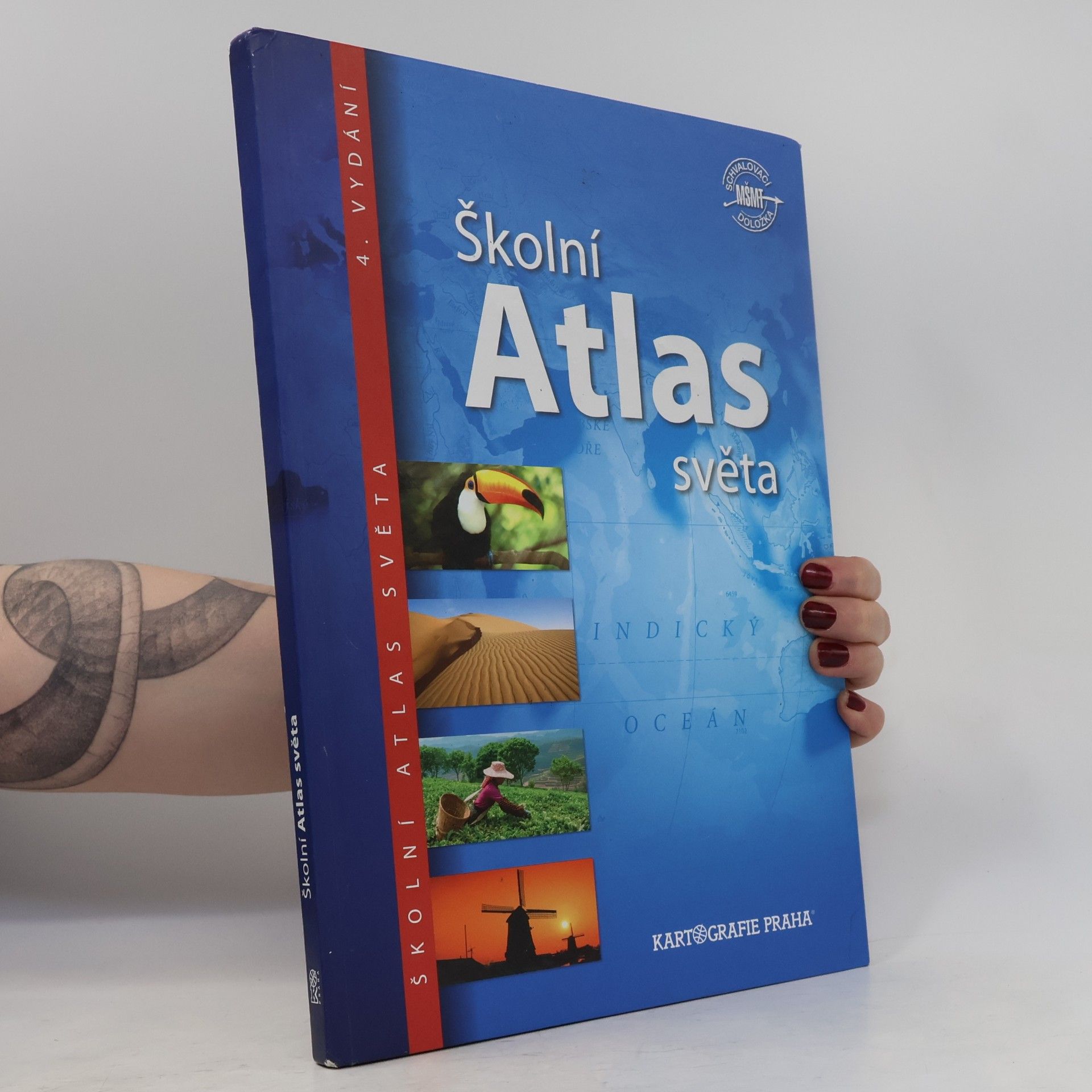 Kolektiv autorů Školní atlas světa