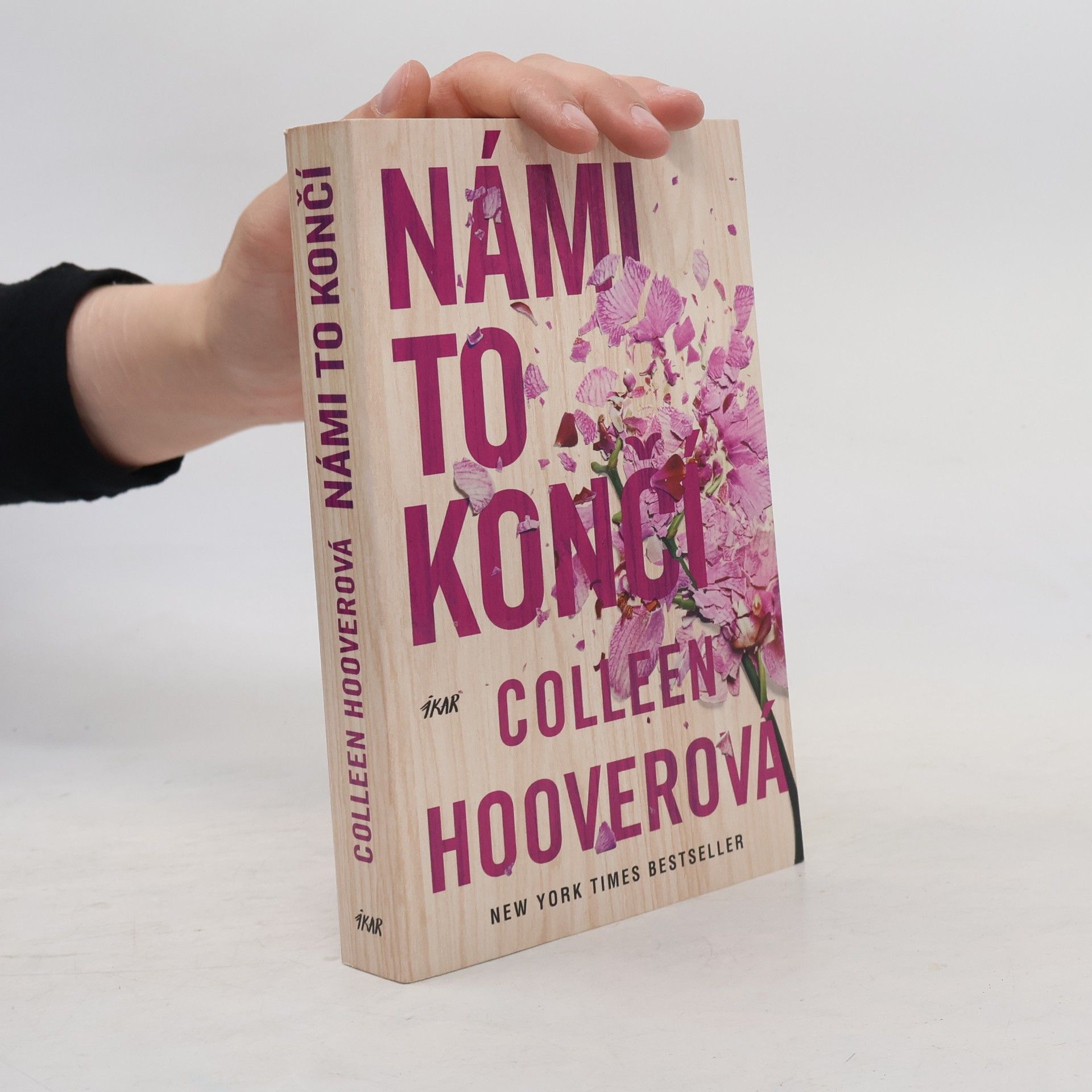 Colleen Hooverová Námi to končí