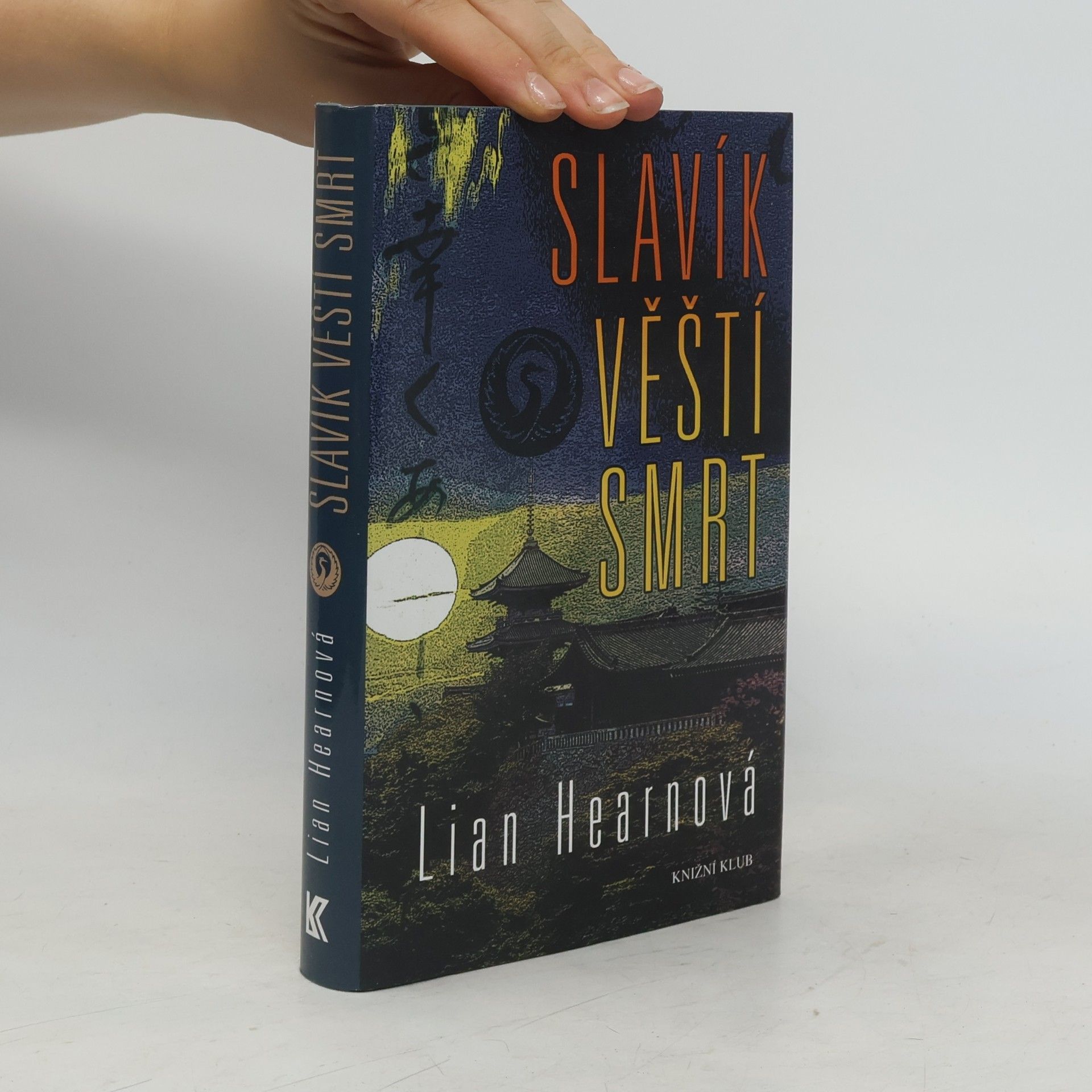 Lian Hearn Slavík věští smrt