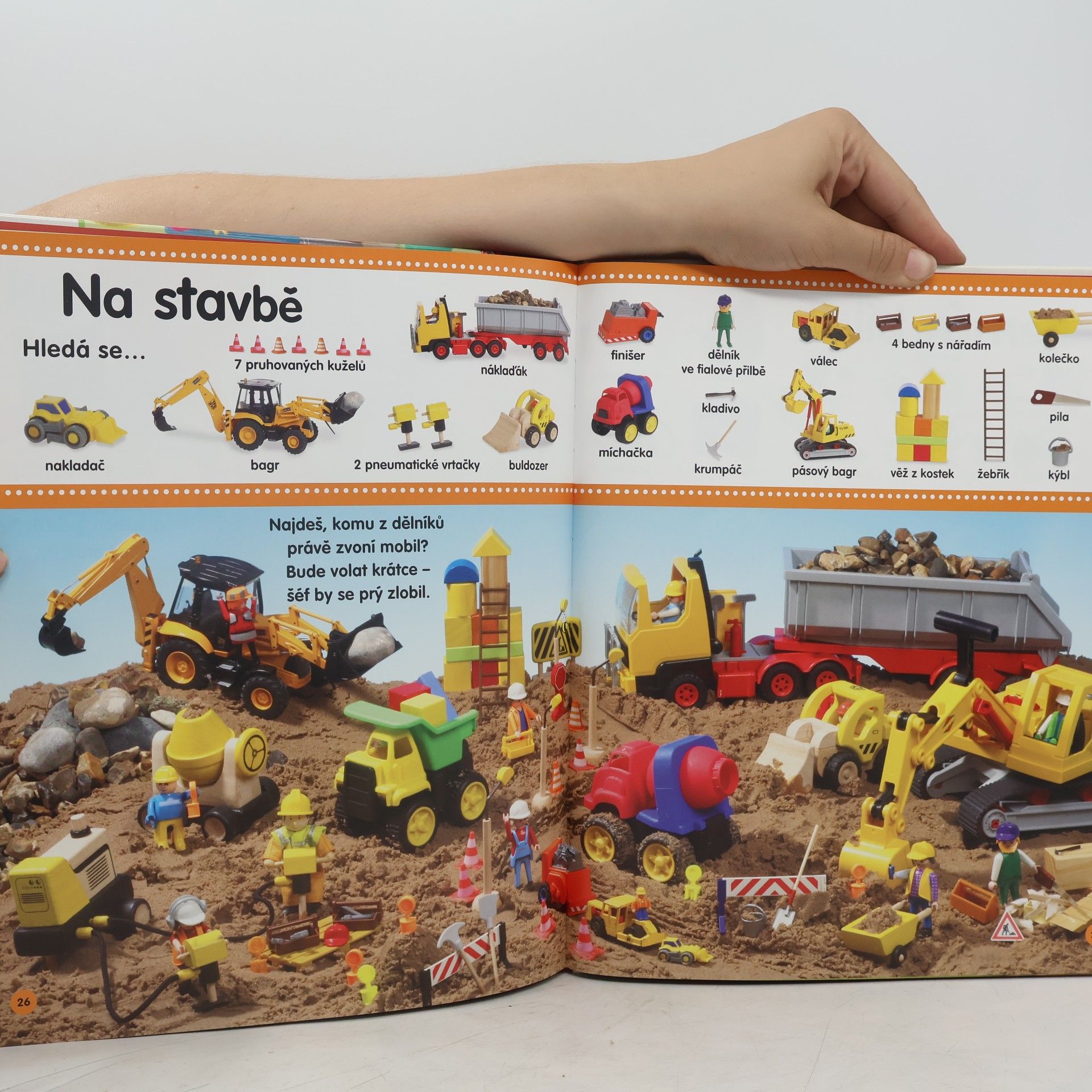 AA.VV. První slova : schovávačky : 300 prvních slov - otevři a hledej