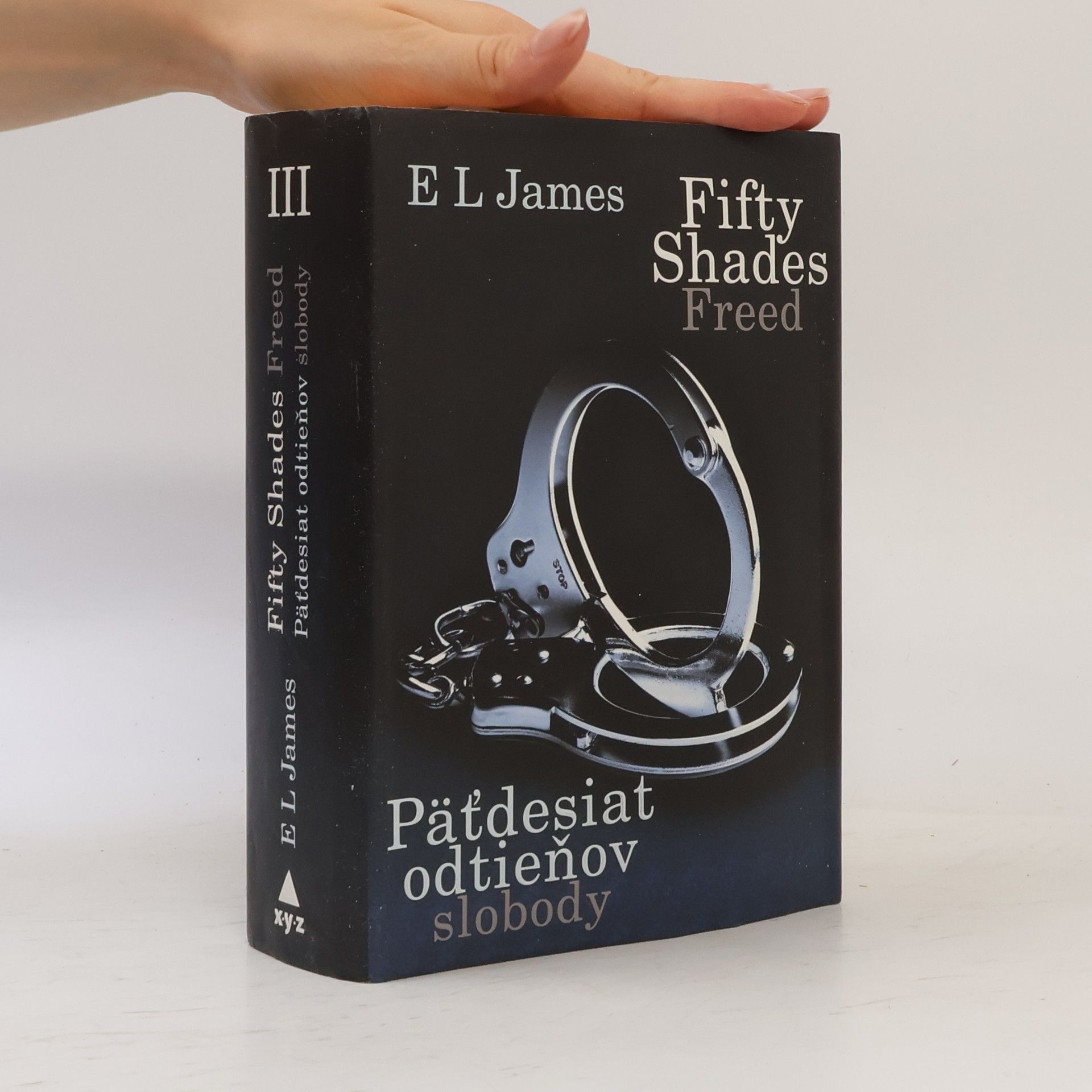 E. L. James Päťdesiat odtieňov slobody