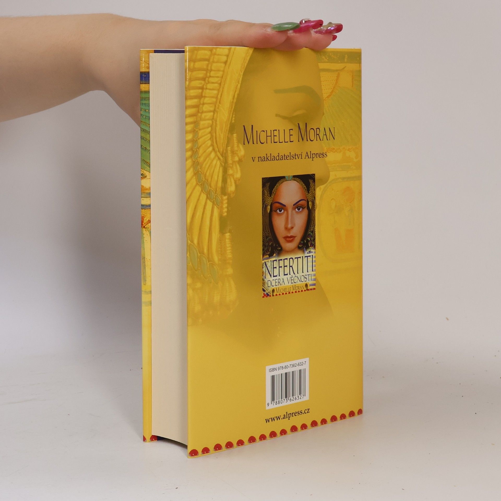 Michelle Moran Nefertari: Dědictví kacířské královny