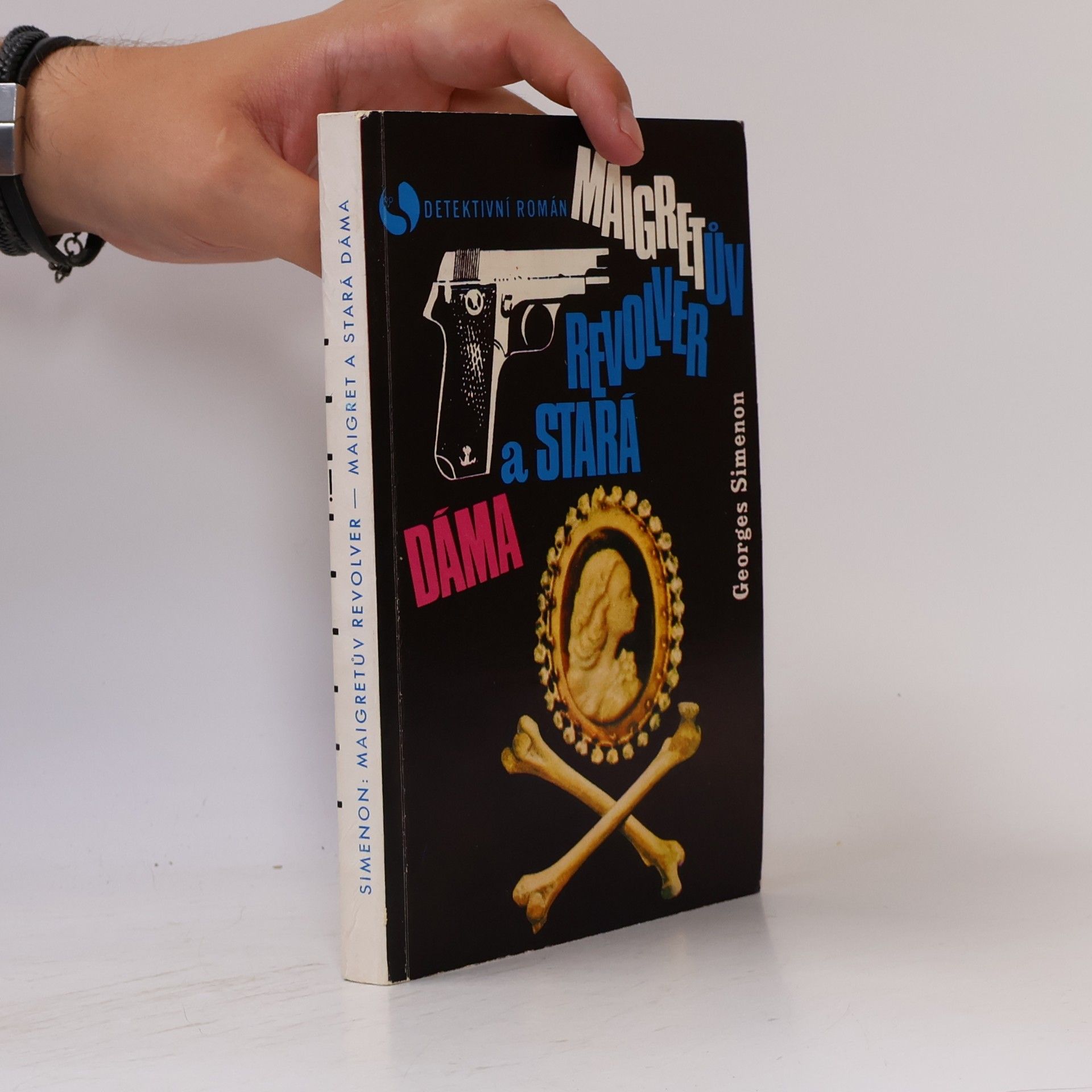 Georges Simenon Maigretův revolver a stará dáma
