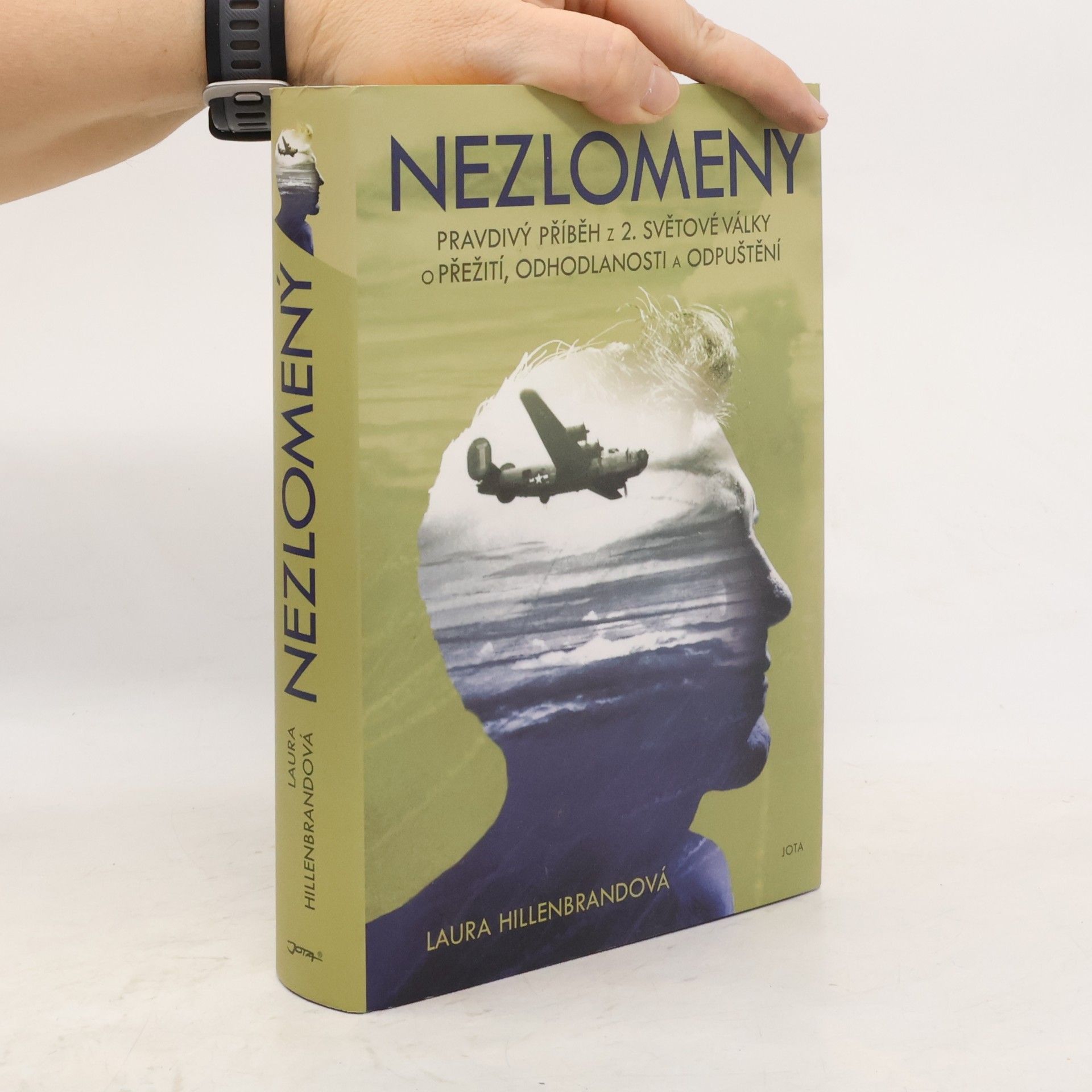 Nezlomený. Pravdivý příběh z 2. světové války o přežití, odhodlanosti a odpuštění