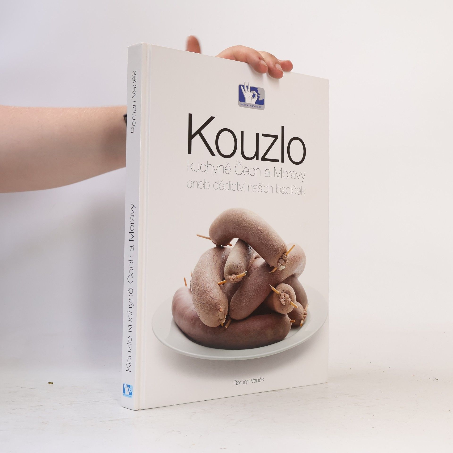 Roman Vaněk Kouzlo kuchyně Čech a Moravy aneb Dědictví našich babiček