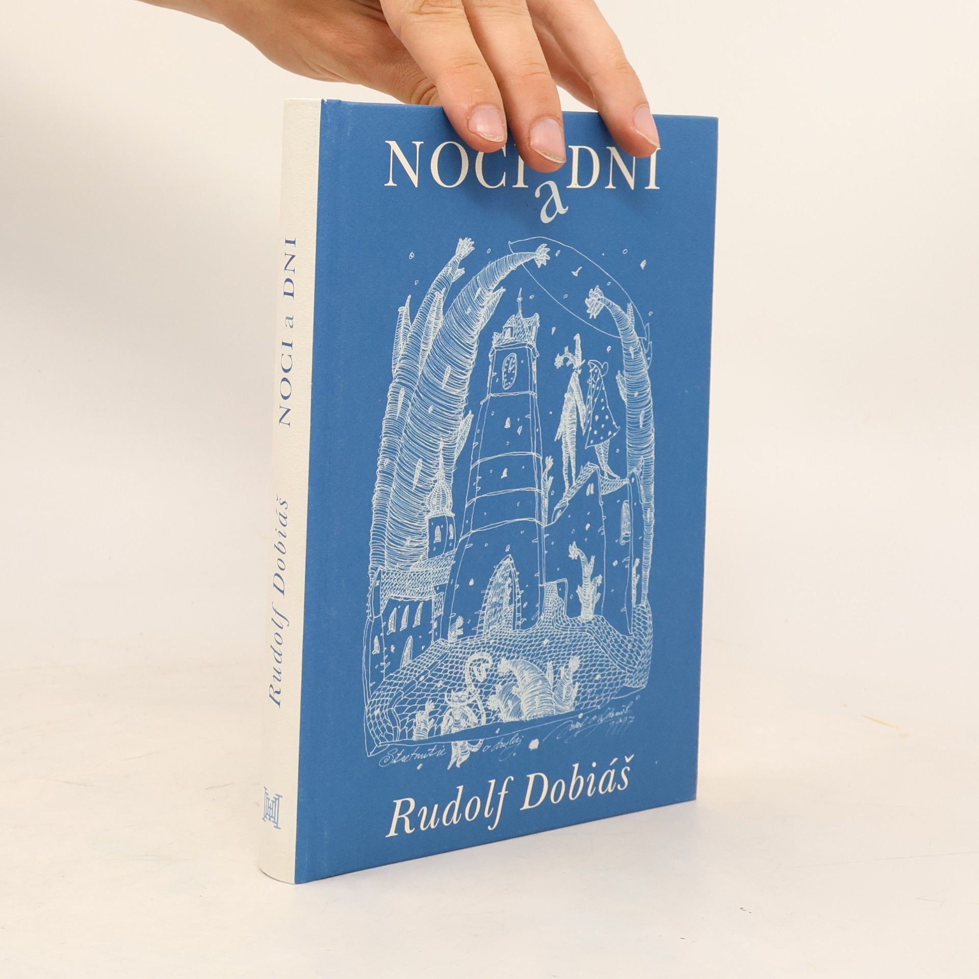 Noci a dni
