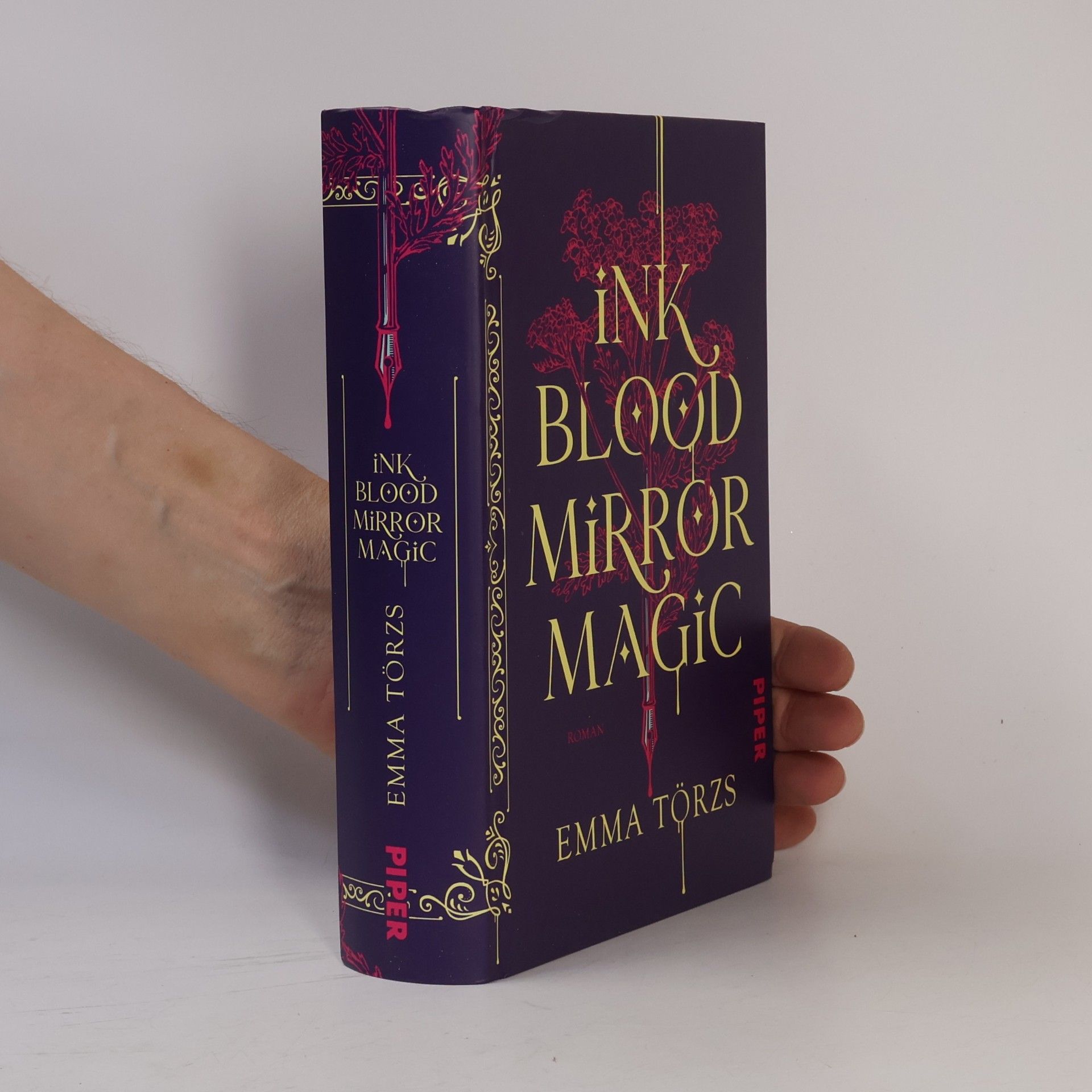 Emma Törzs Ink Blood Mirror Magic