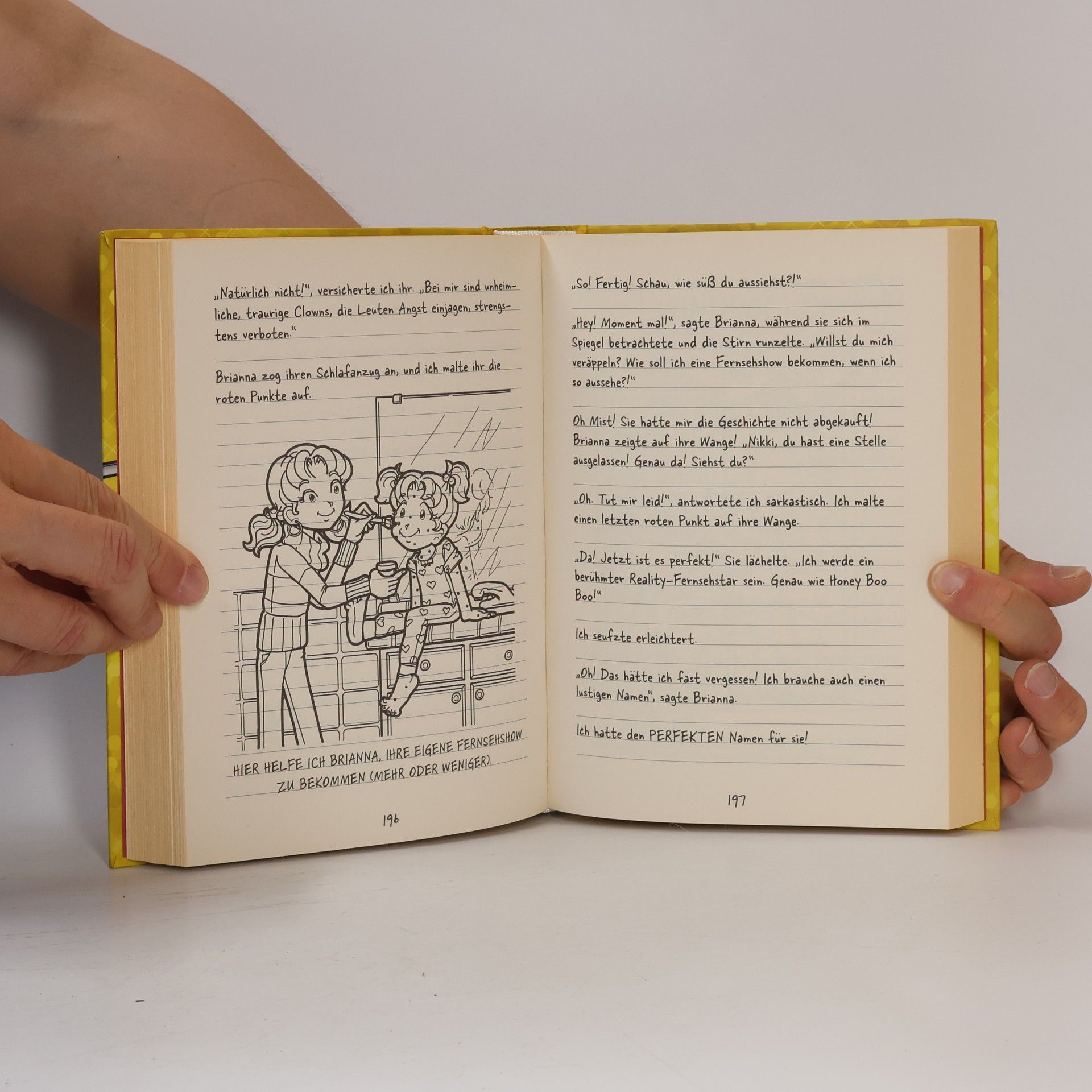 Rachel Renee Russell Dork Diaries: Nikkis (nicht ganz so) schillernde Filmkarriere