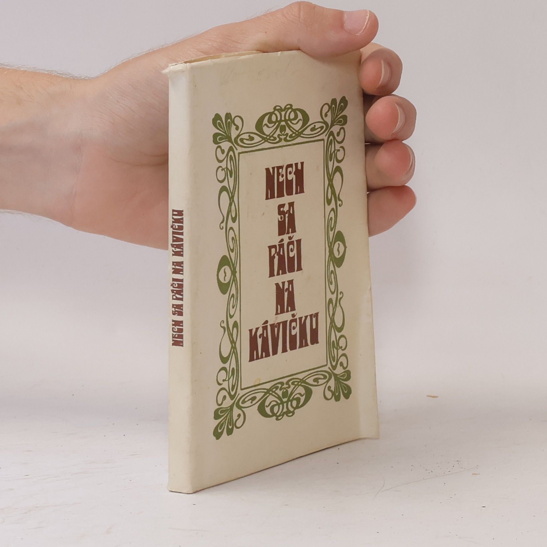 Various authors Nech sa páči na kávičku
