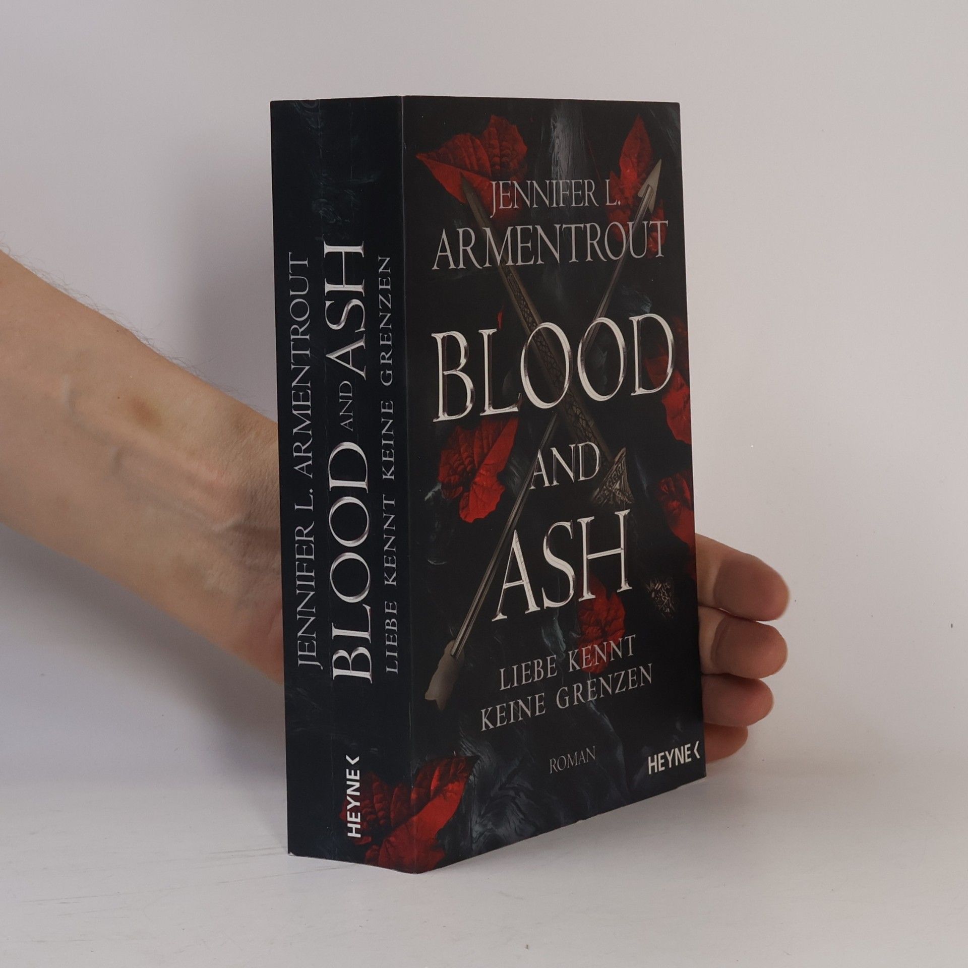 Jennifer Armentrout Blood and Ash