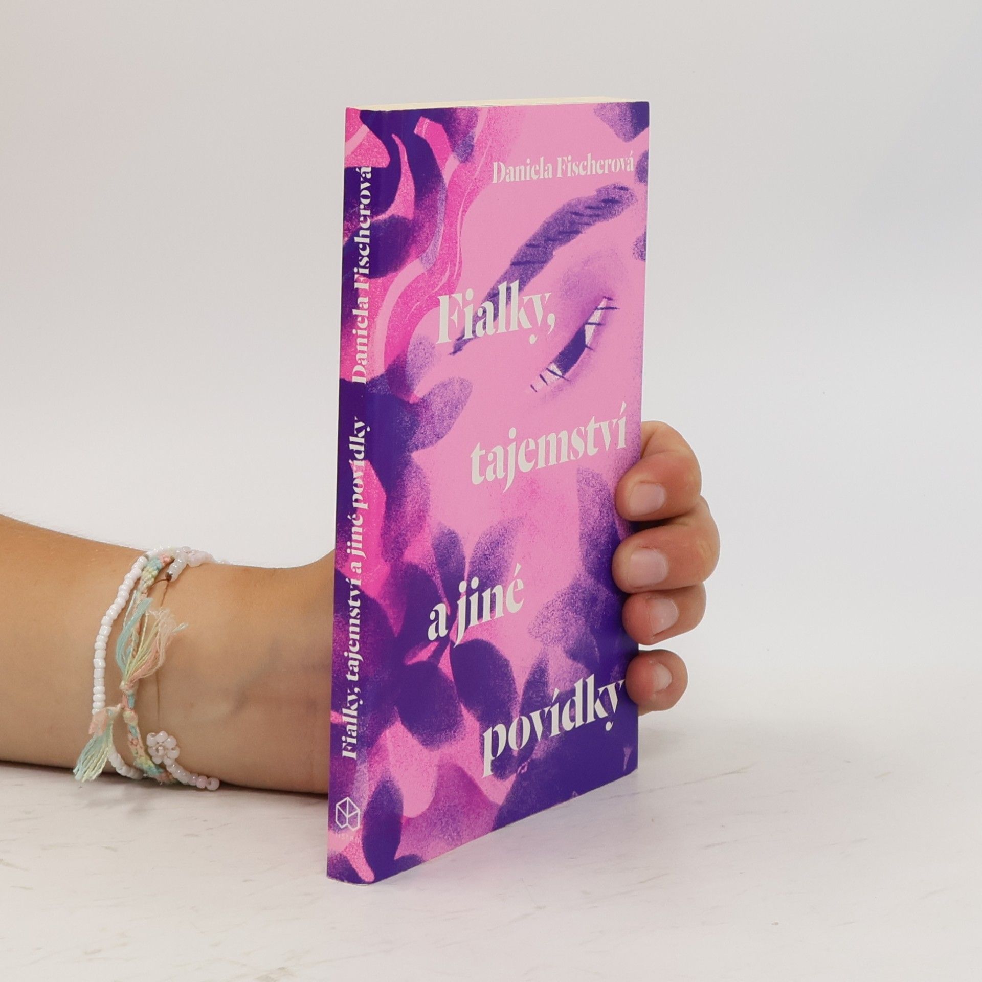 Fialky, tajemství a jiné povídky