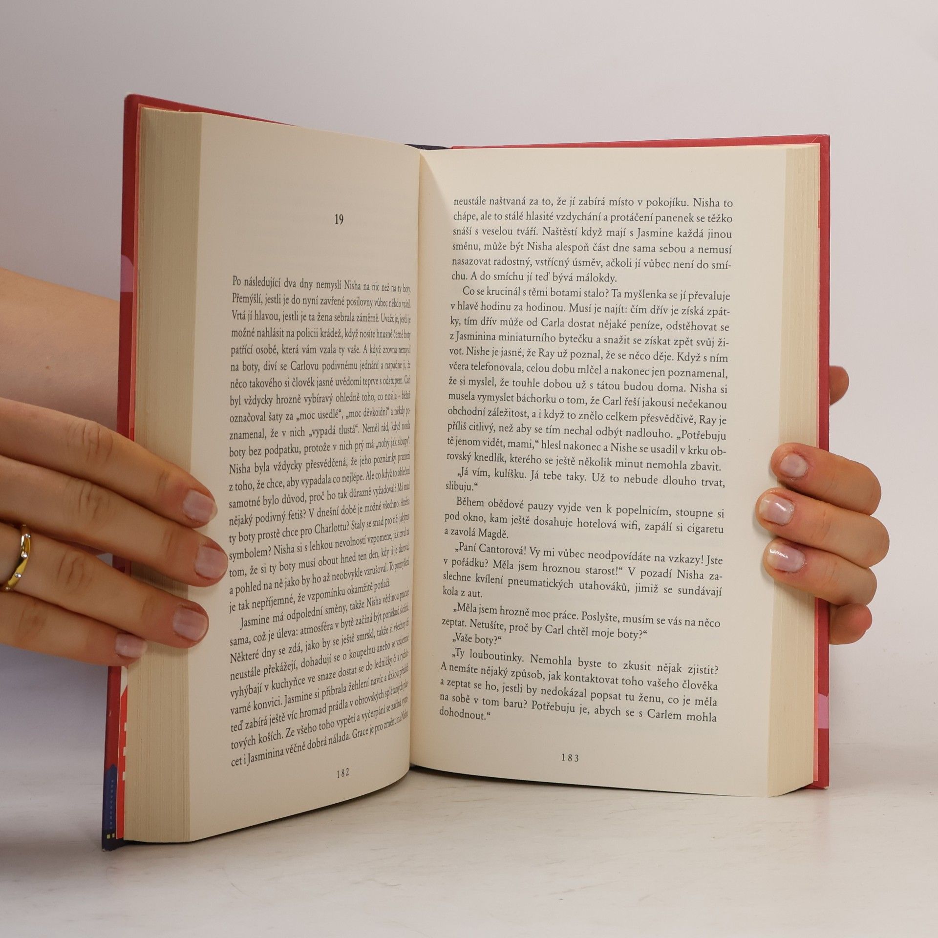 Jojo Moyes V cizích botách