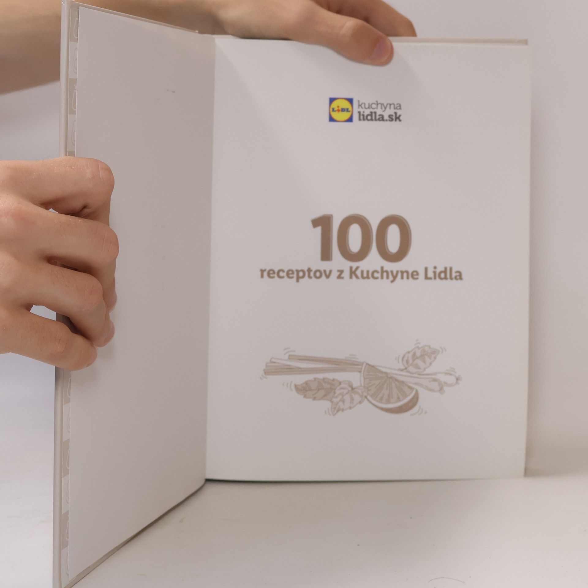 Various authors 100 receptov z Kuchyne Lidla