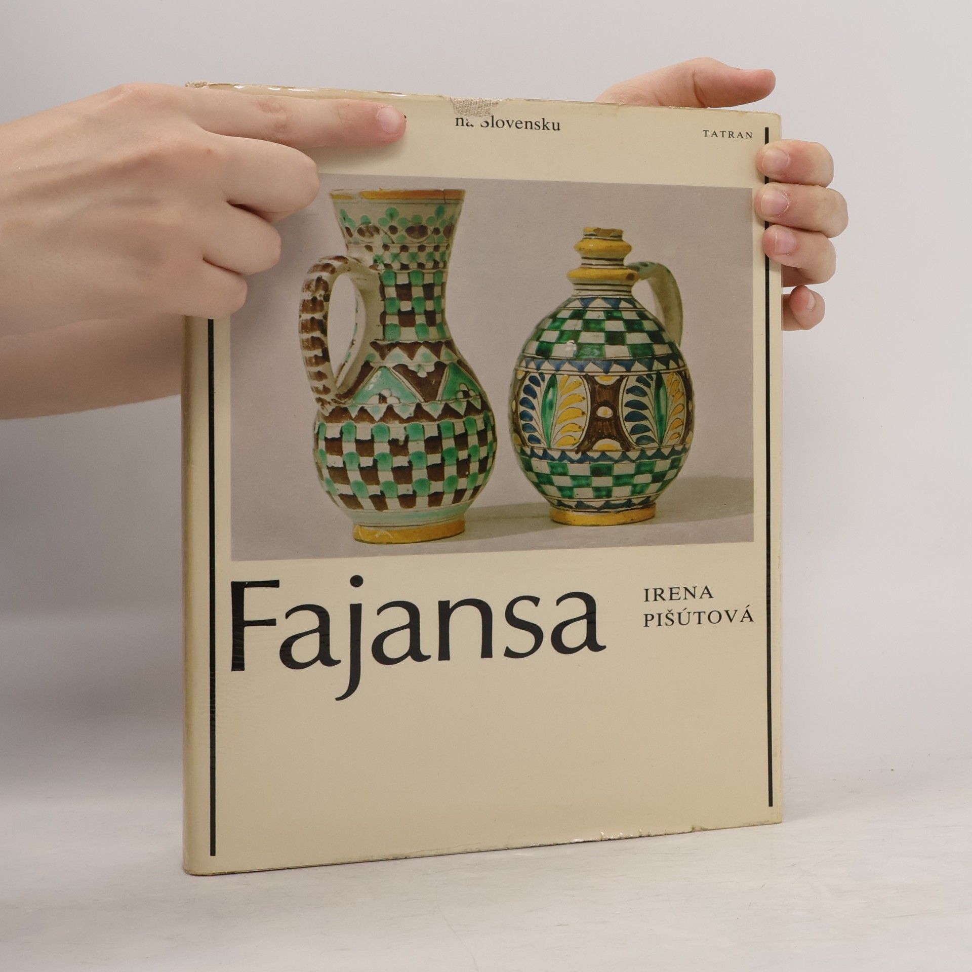 Irena Pišútová Fajansa