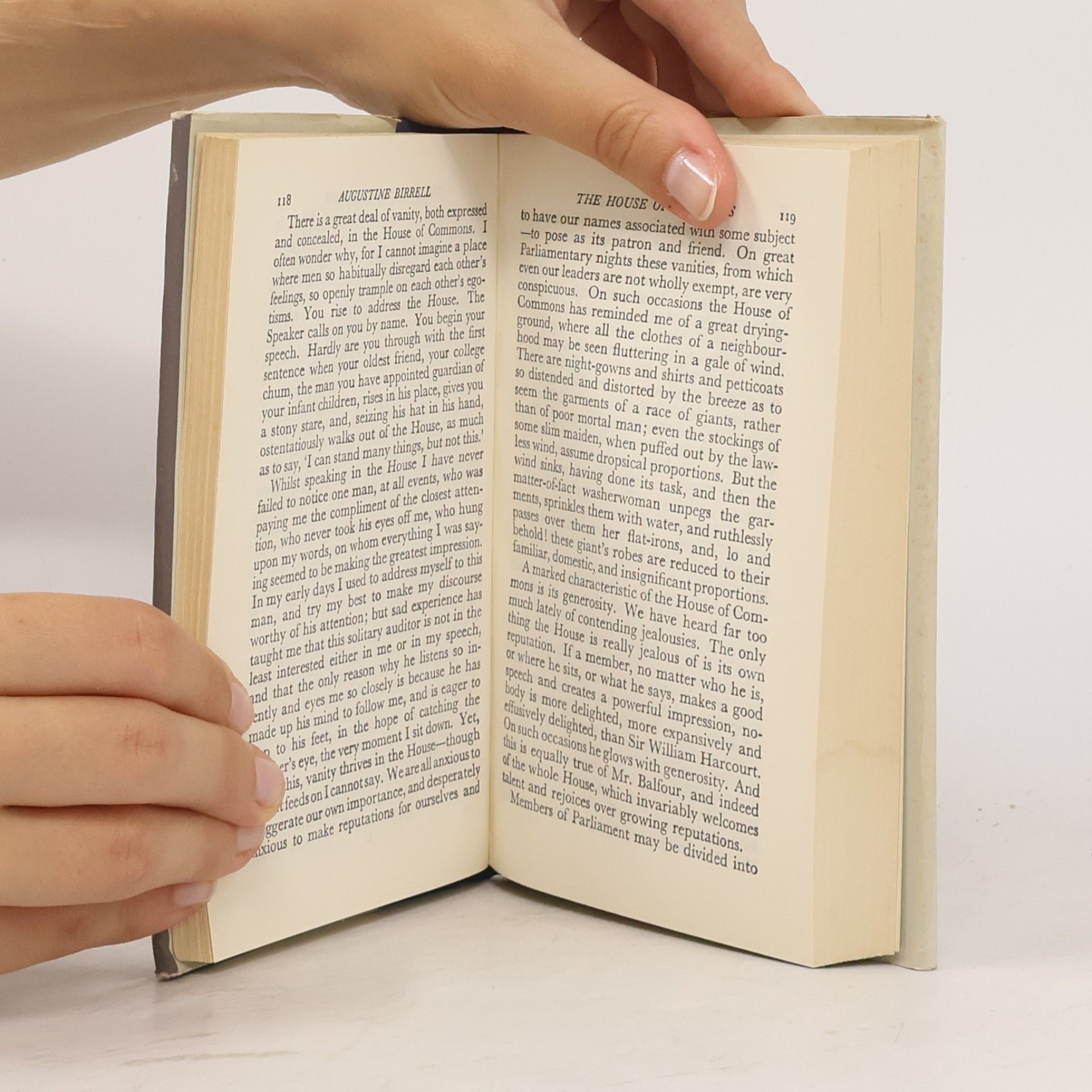 Autores varios Selected Modern English Essays