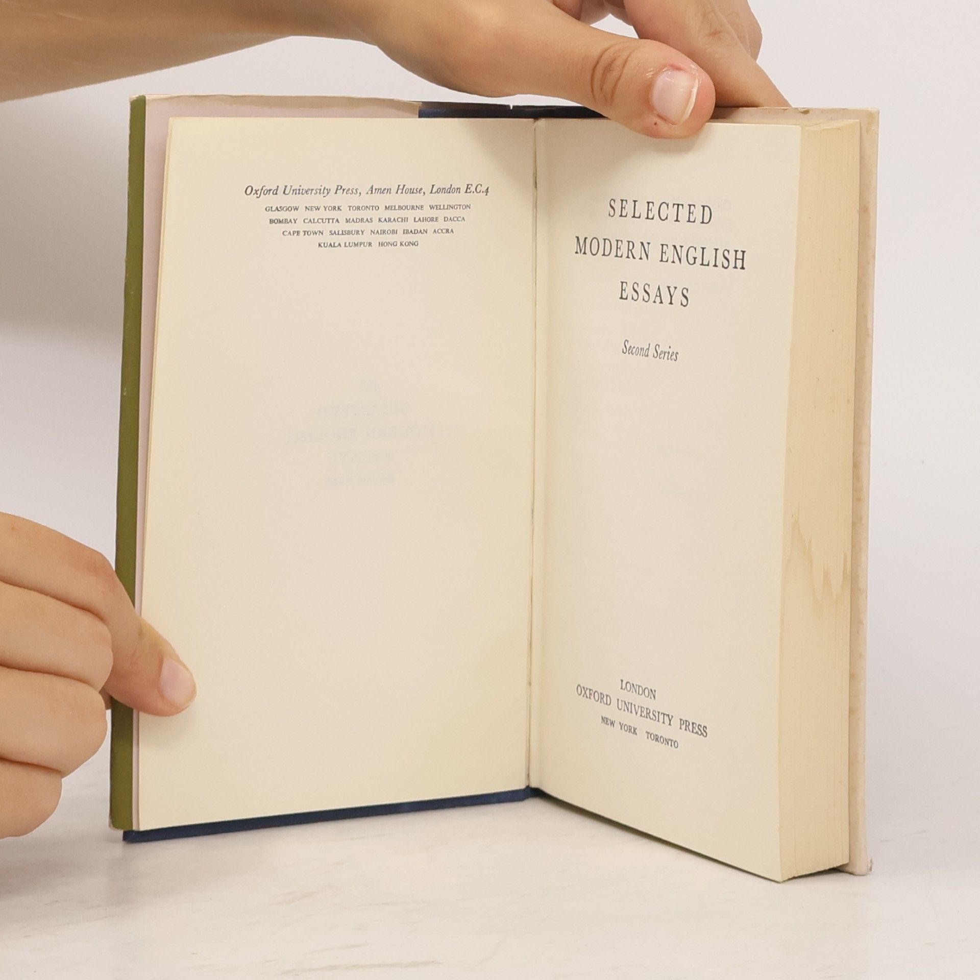 Kolektiv autorů Selected Modern English Essays