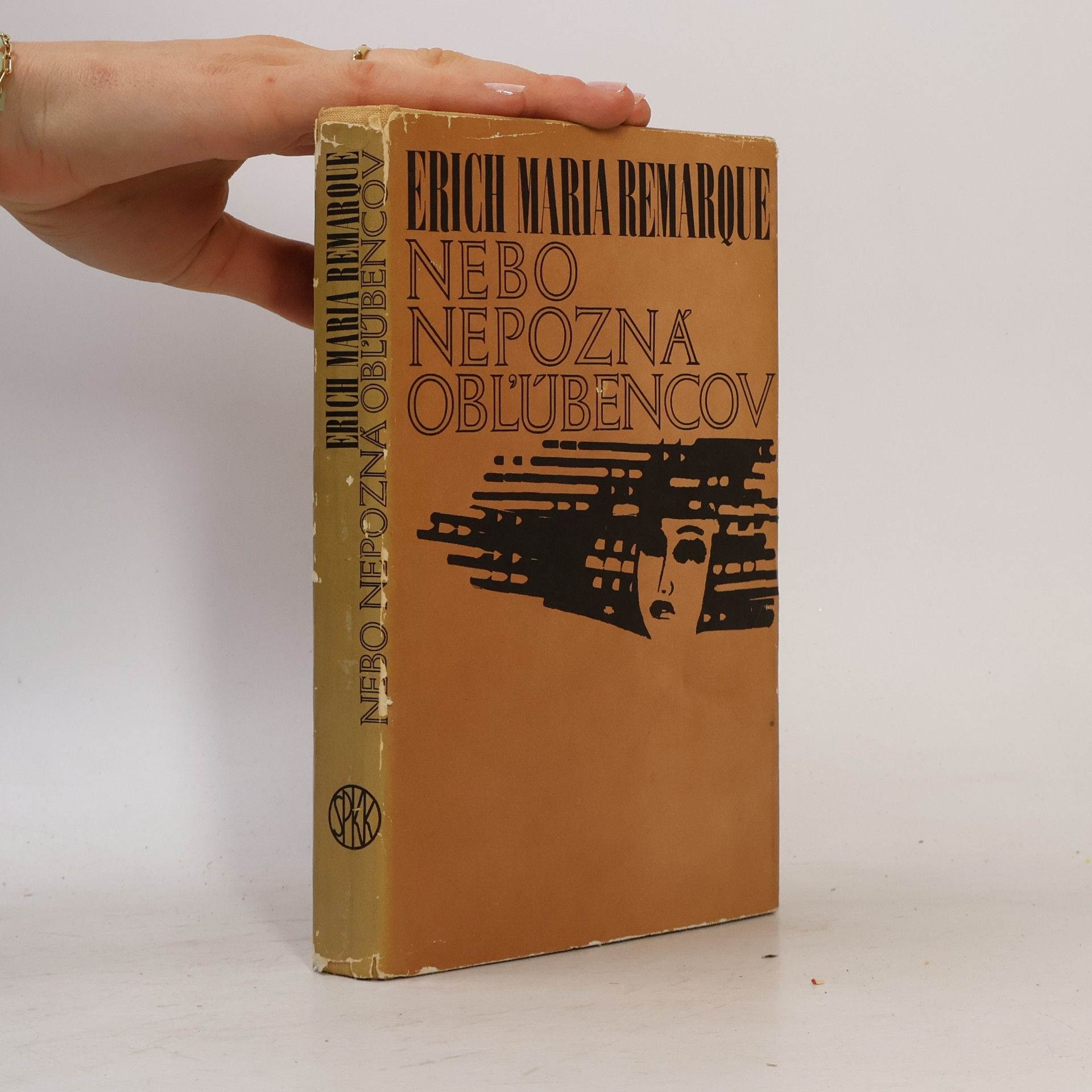 Erich Maria Remarque Nebo nepozná obľúbencov