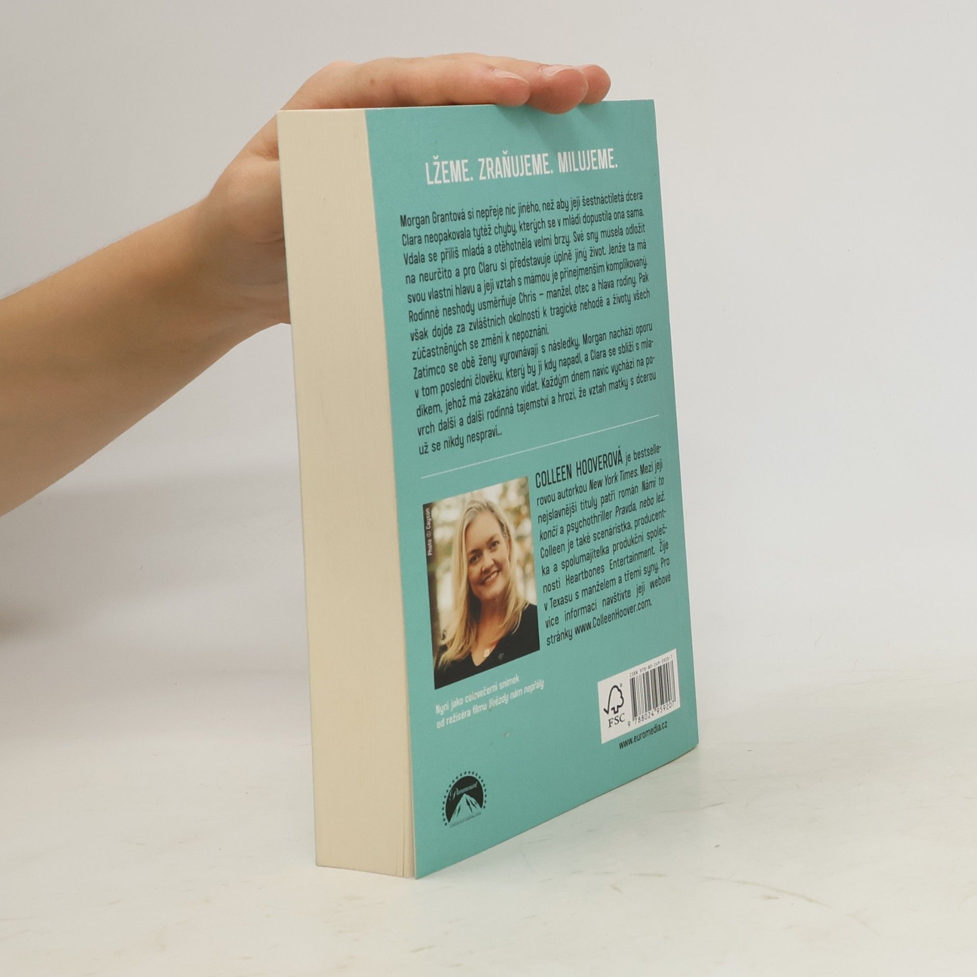 Colleen Hoover Nelituju ničeho