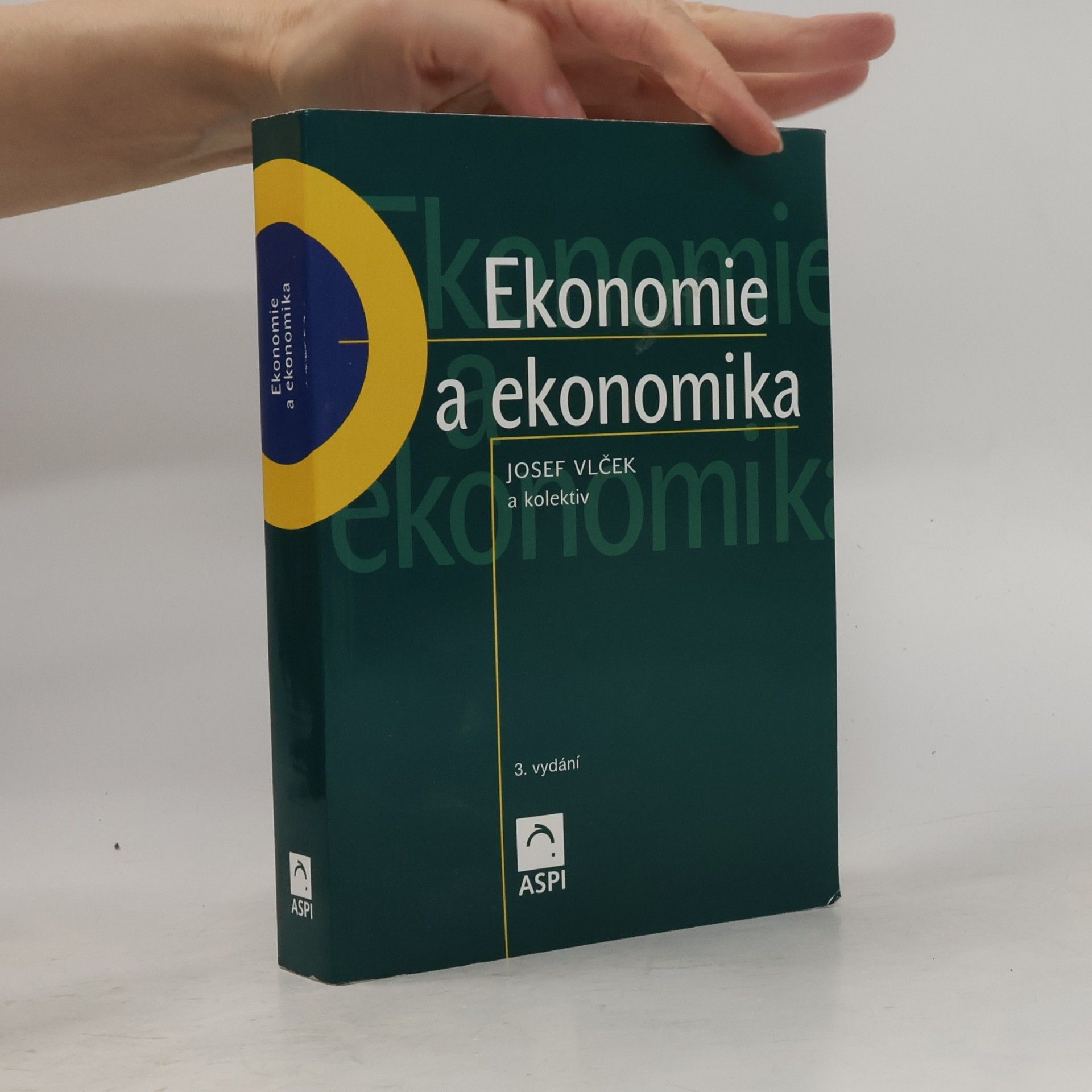 Collectif d'auteurs Ekonomie a ekonomika