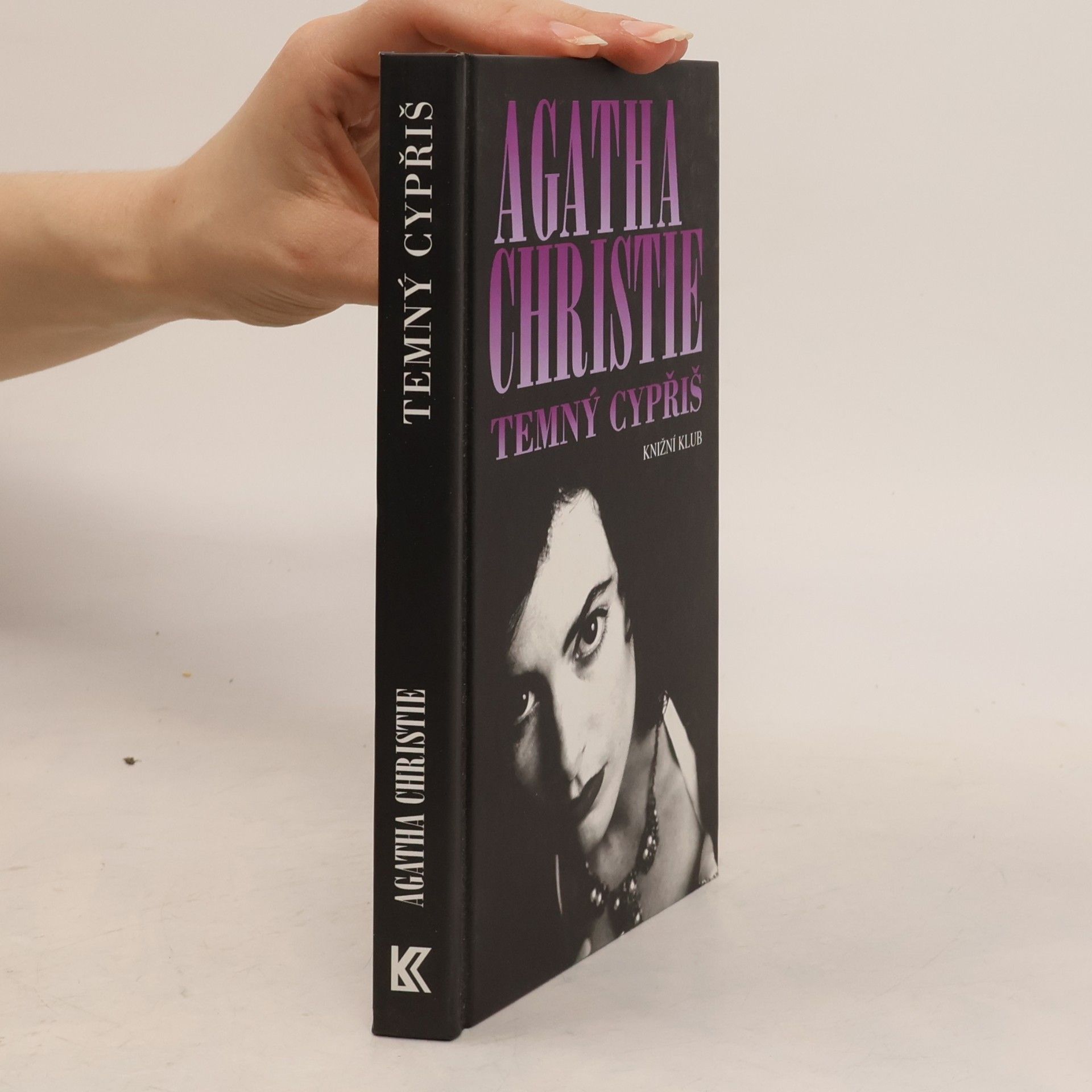 Agatha Christie Temný cypřiš