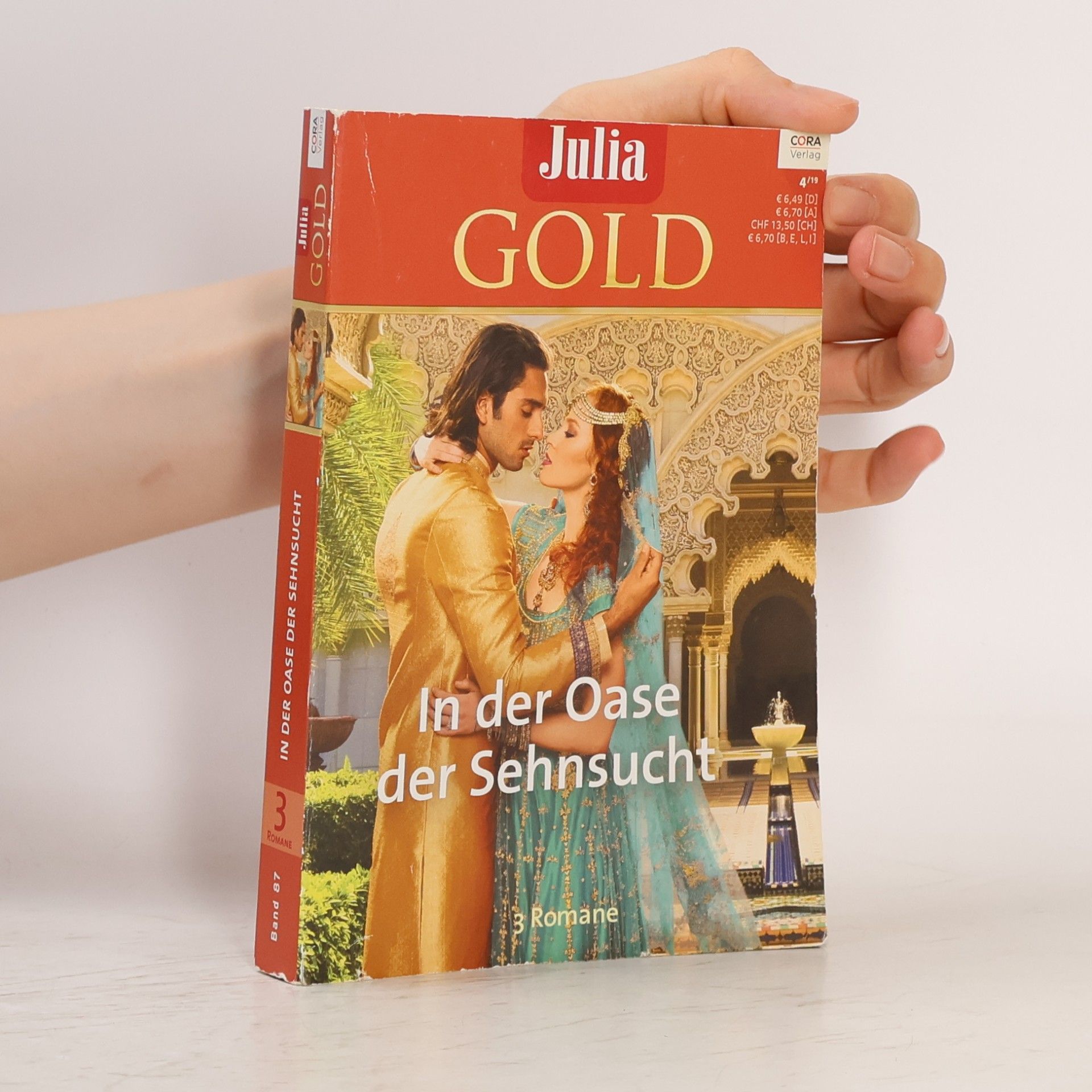Alexandra Scott Julia Gold Band 87