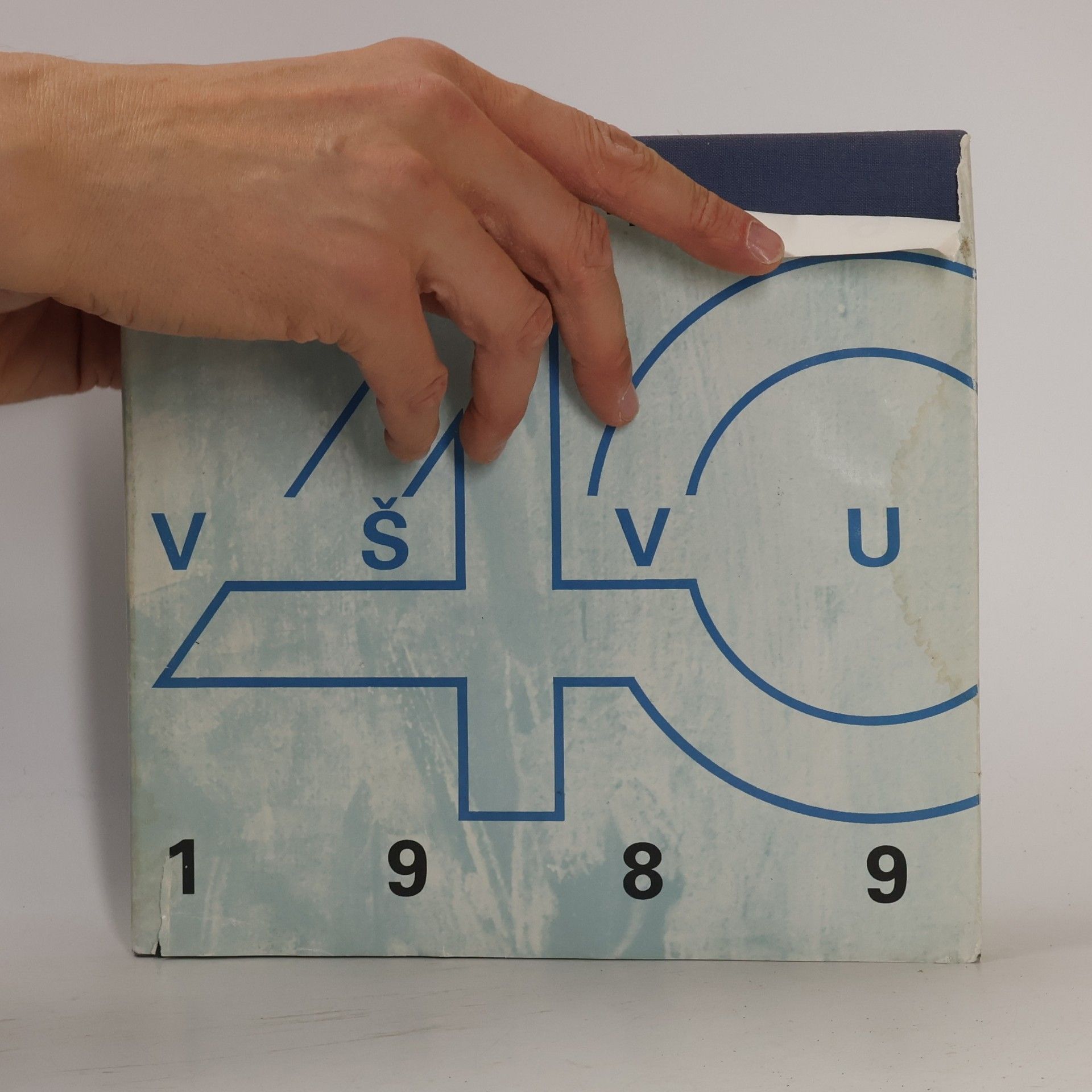 Kolektiv autorů Archívna správa o stave VŠVU 1949-1989