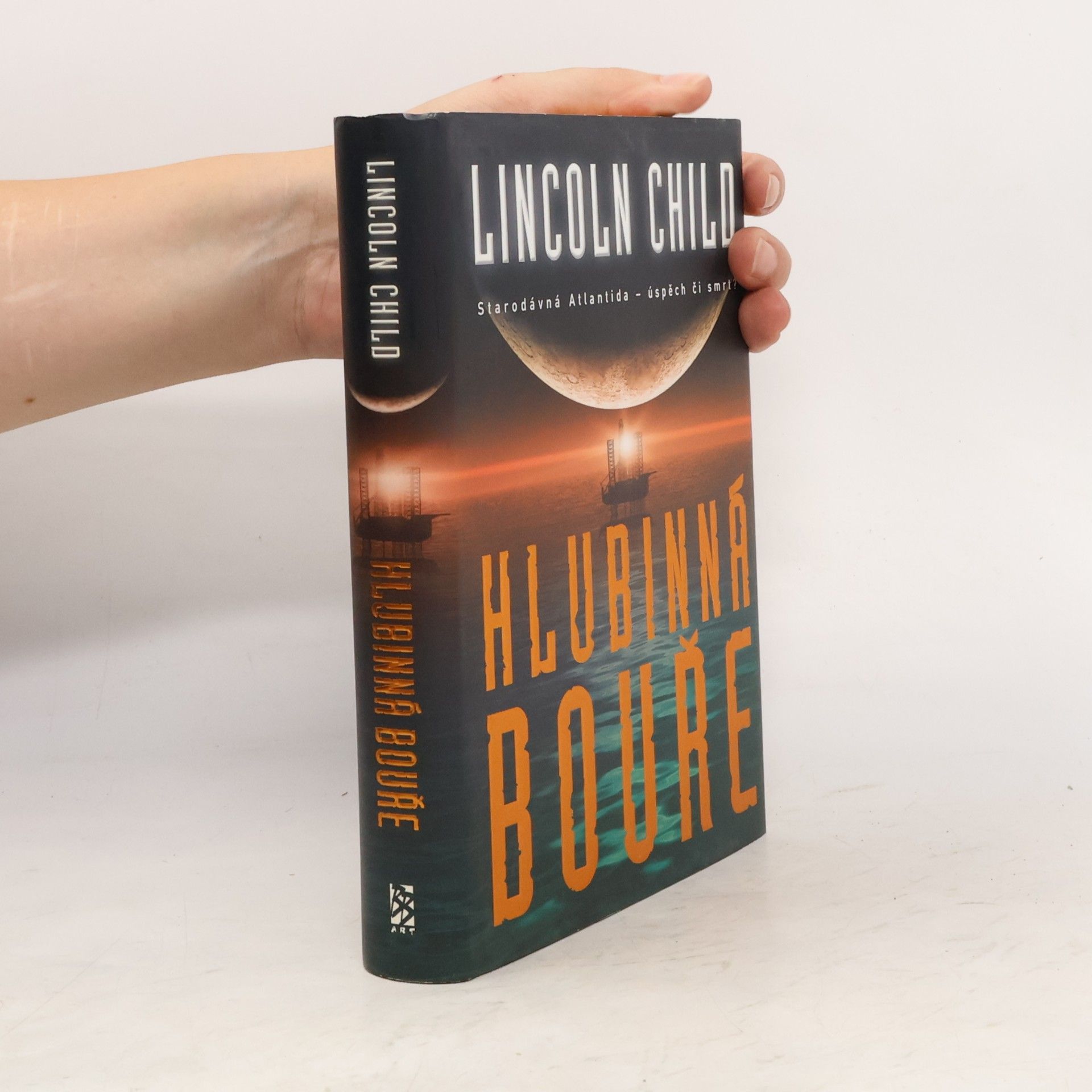 Lincoln Child Hlubinná bouře