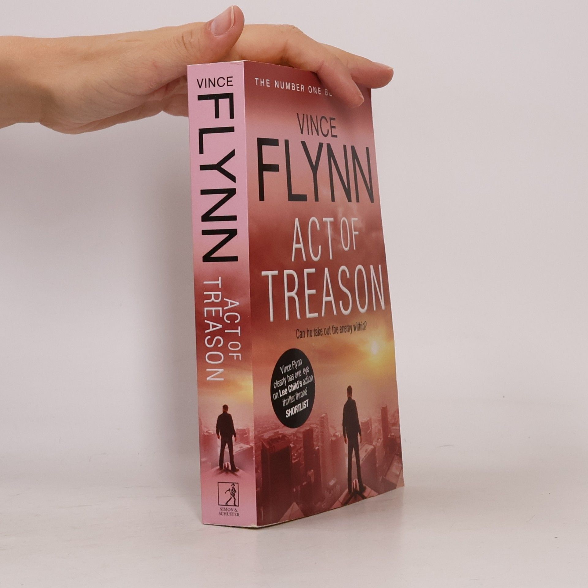 Vince Flynn Act of Treason. Der Verrat, Englische Ausgabe