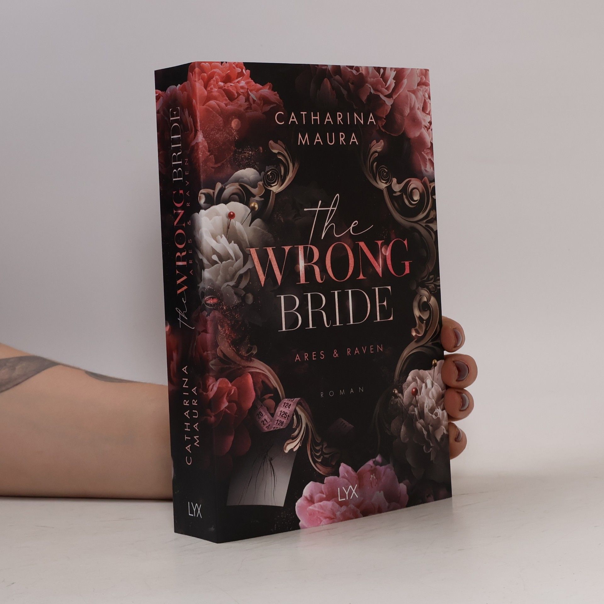 Catharina Maura The wrong bride
