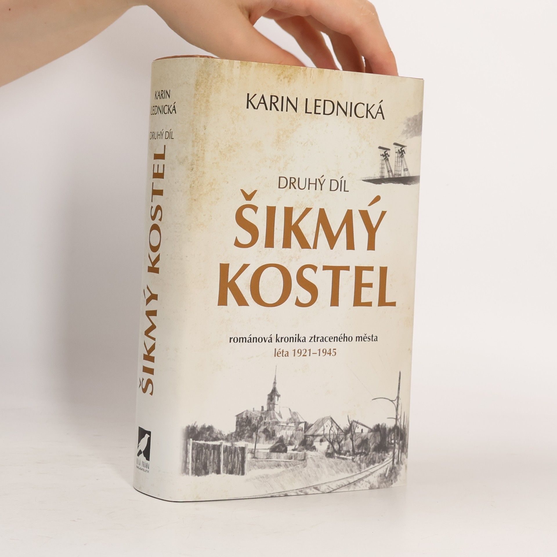 Karin Lednická Šikmý kostel 2