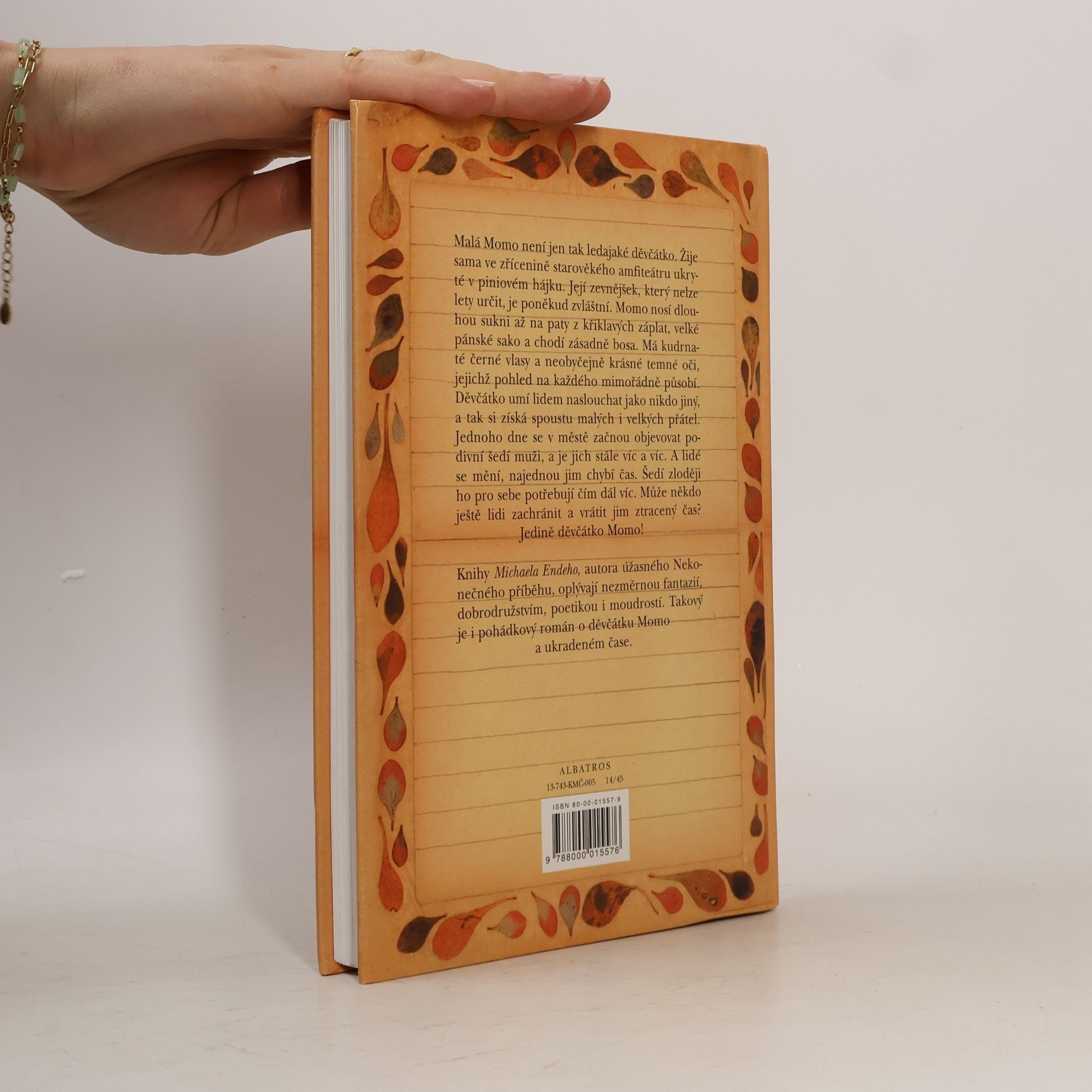 Michael Ende Děvčátko Momo a ukradený čas. Pohádkový román