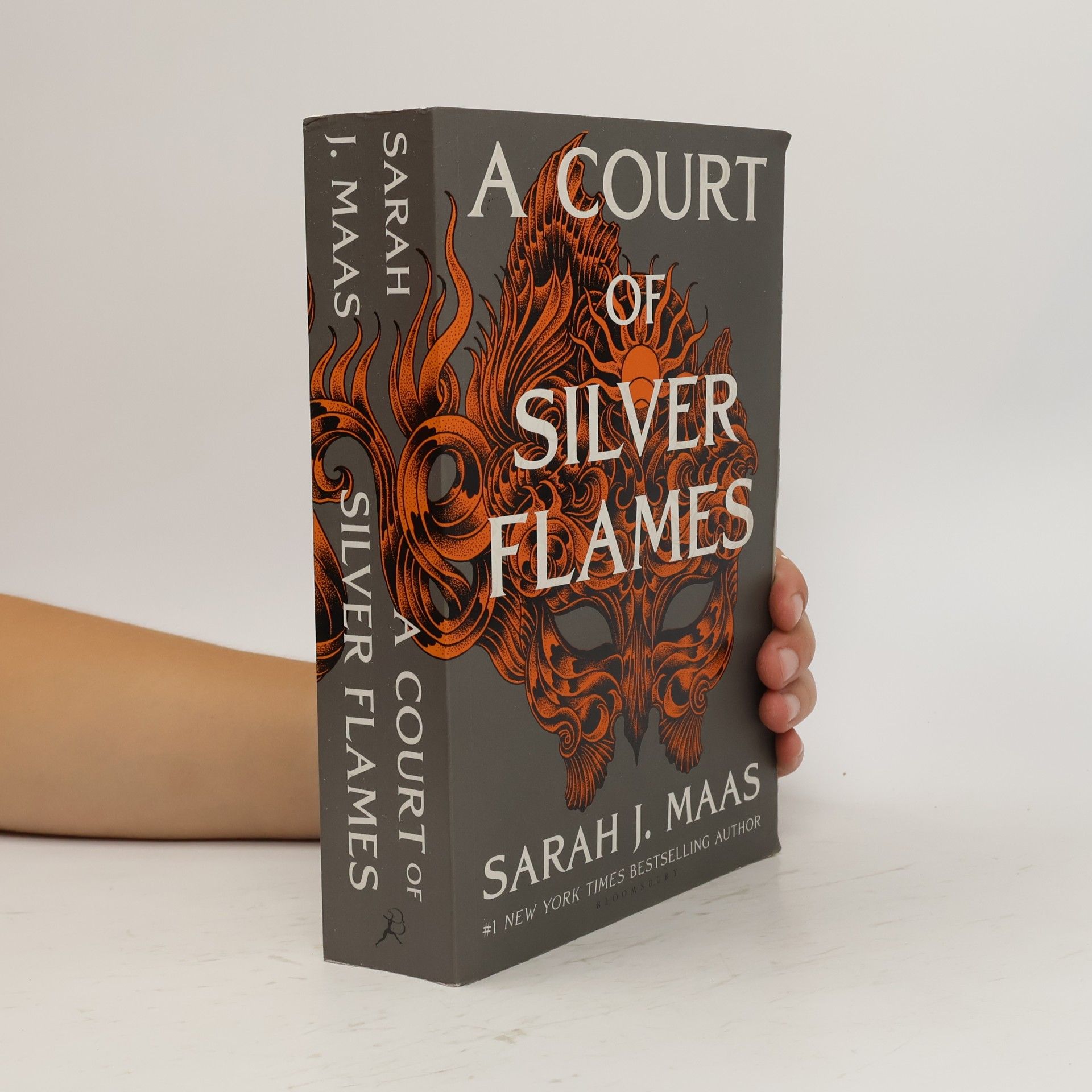 Sarah J. Maas A Court of Silver Flames