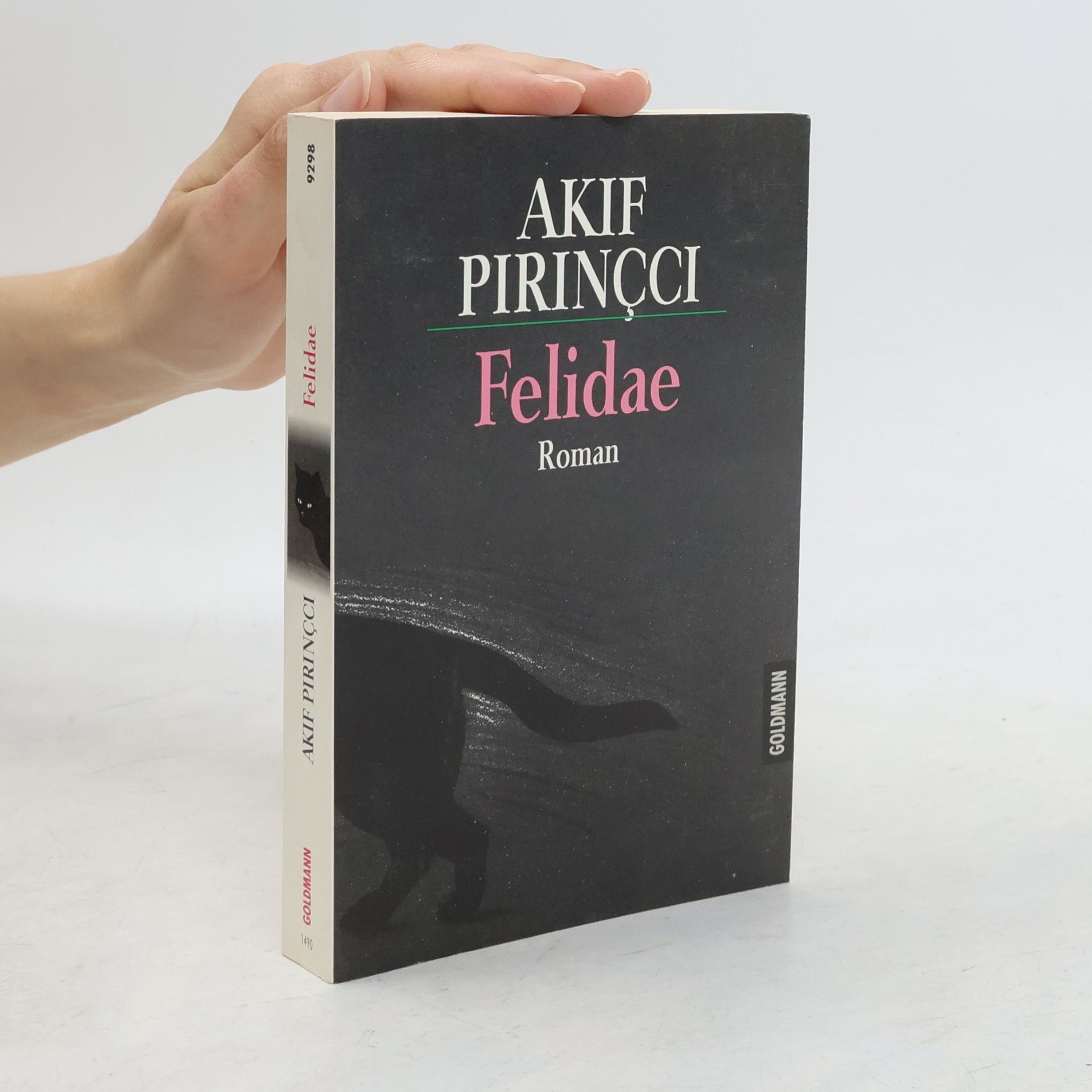 Akif Pirinçci Felidae
