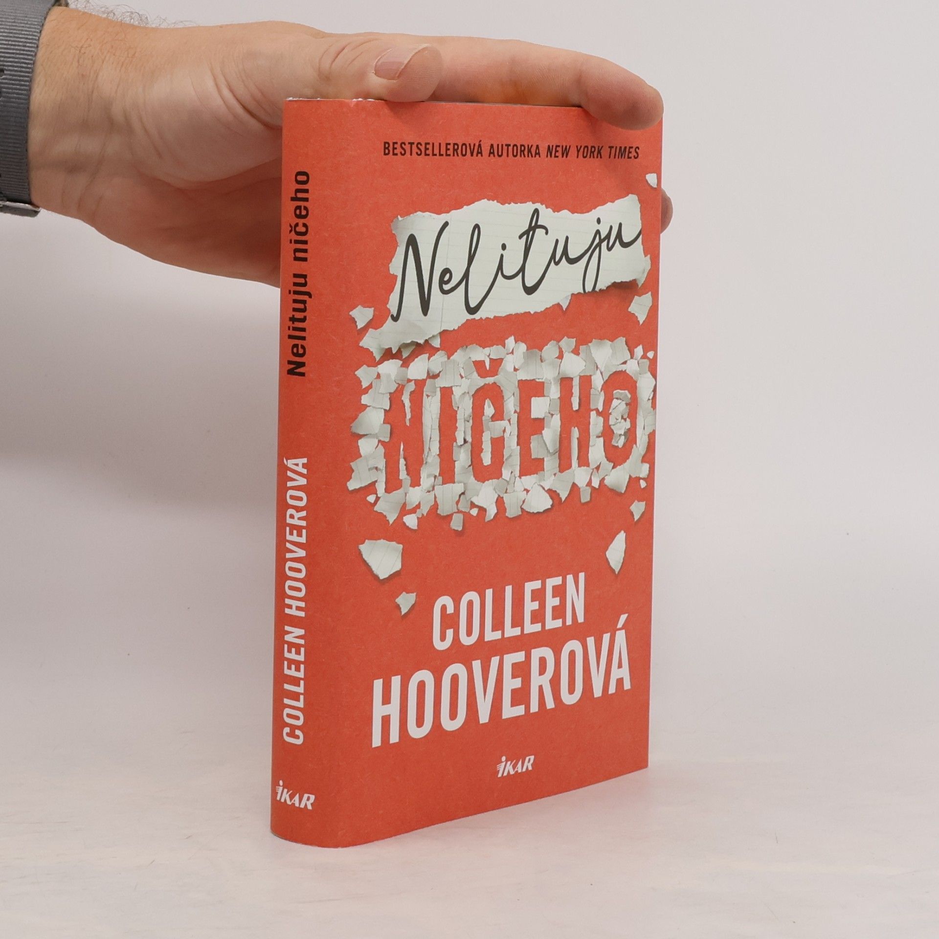 Colleen Hoover Nelituju ničeho