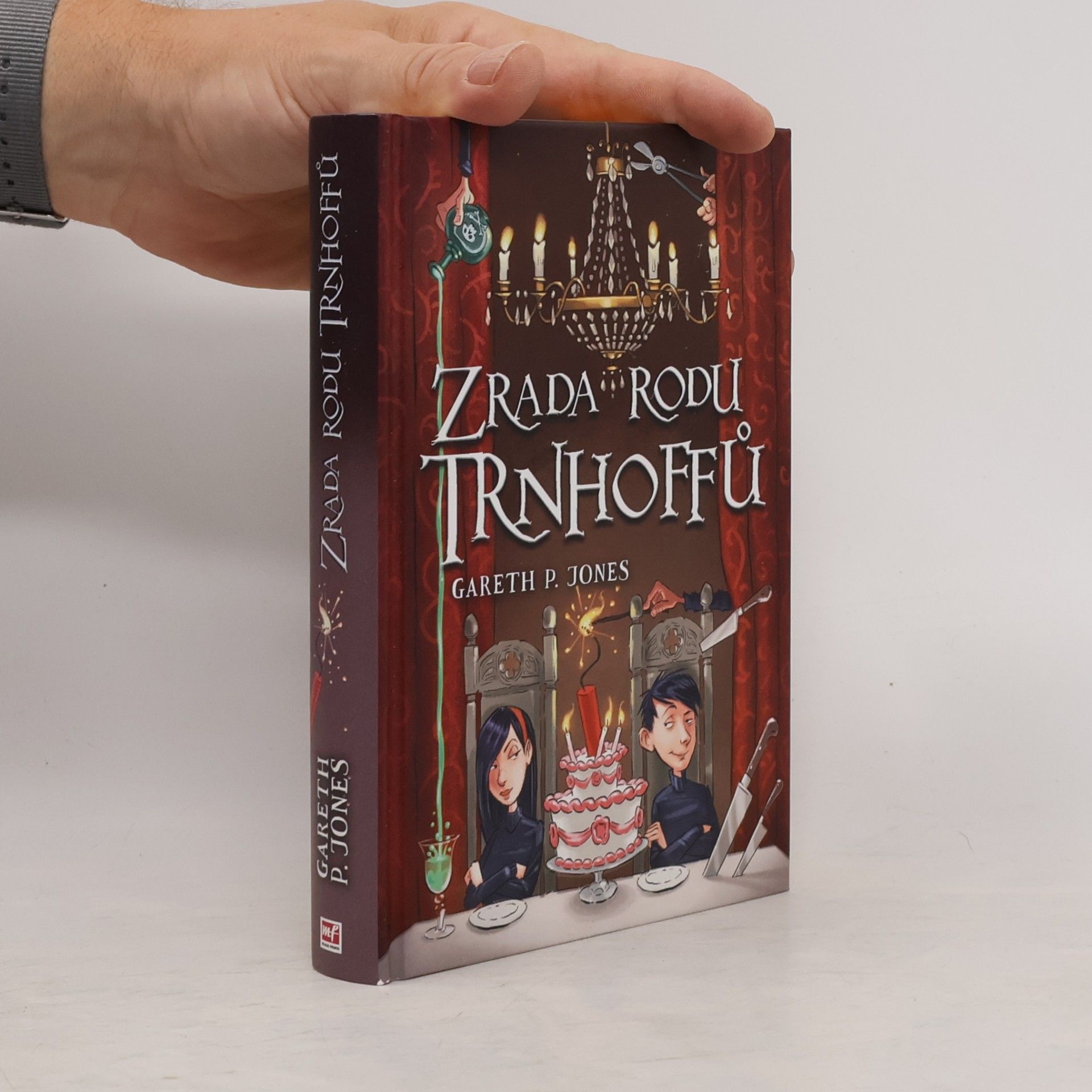 Gareth P. Jones Zrada rodu Trnhoffů