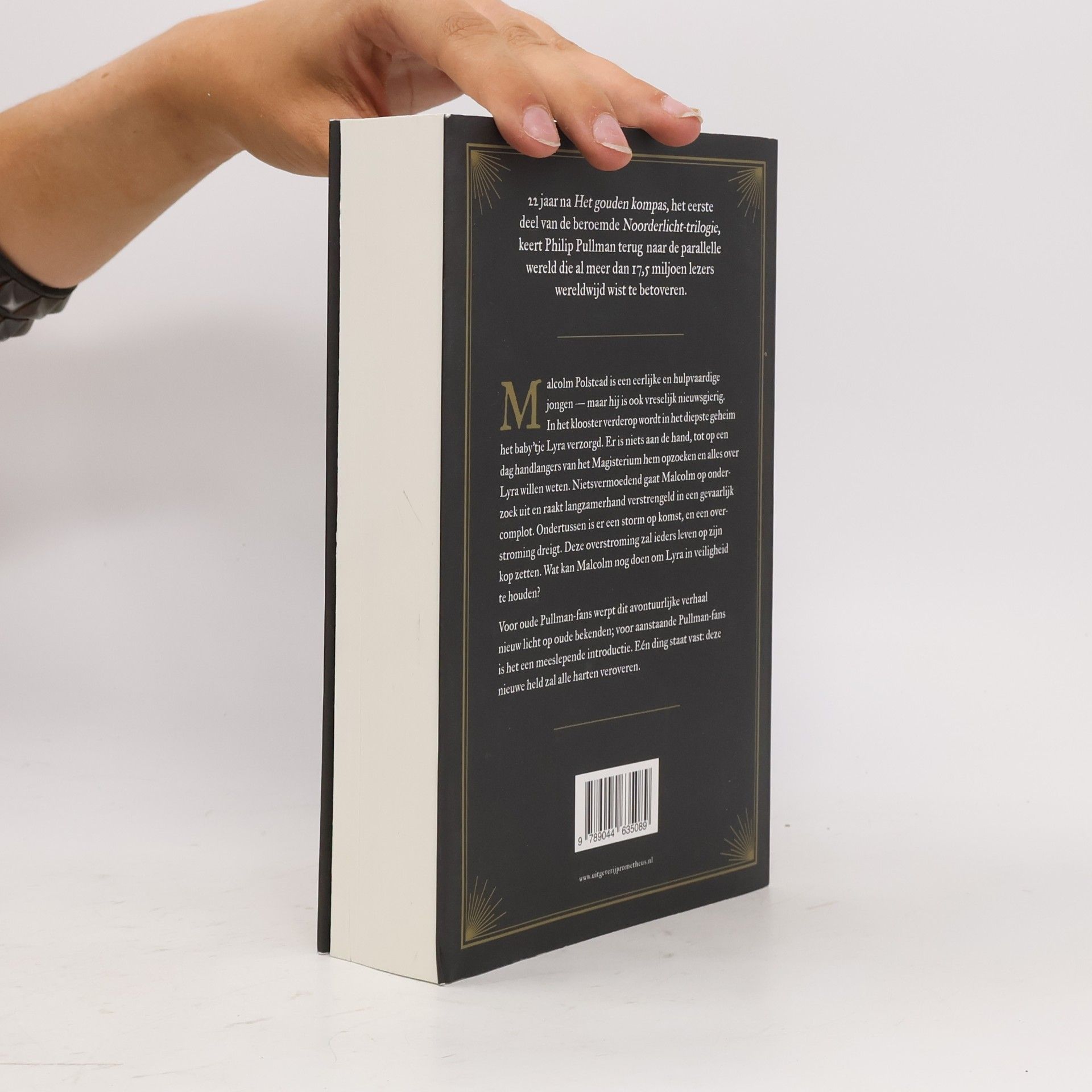 Lianne Belt Het Boek van Stof - 1: La Belle Sauvage