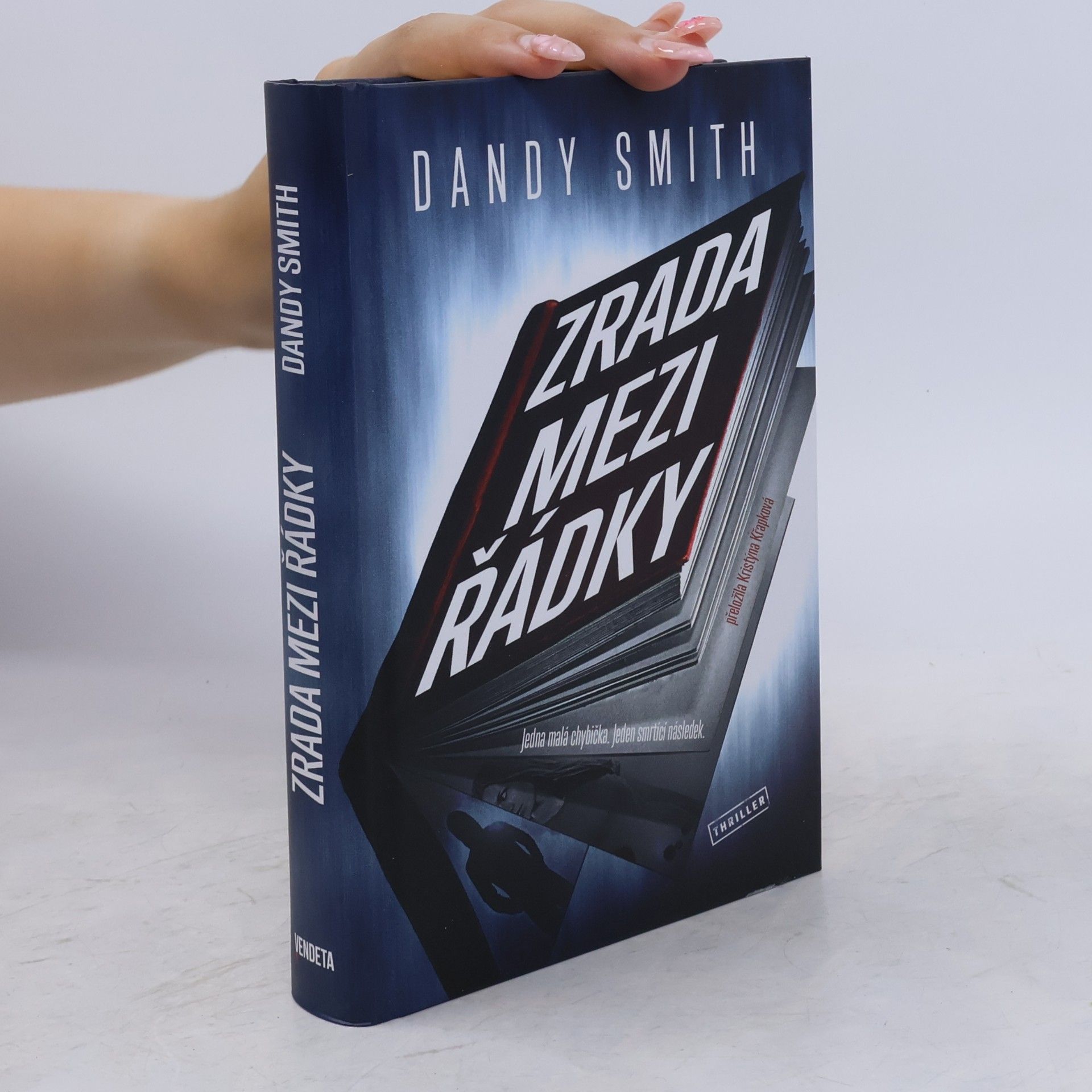 Dandy Smith Zrada mezi řádky