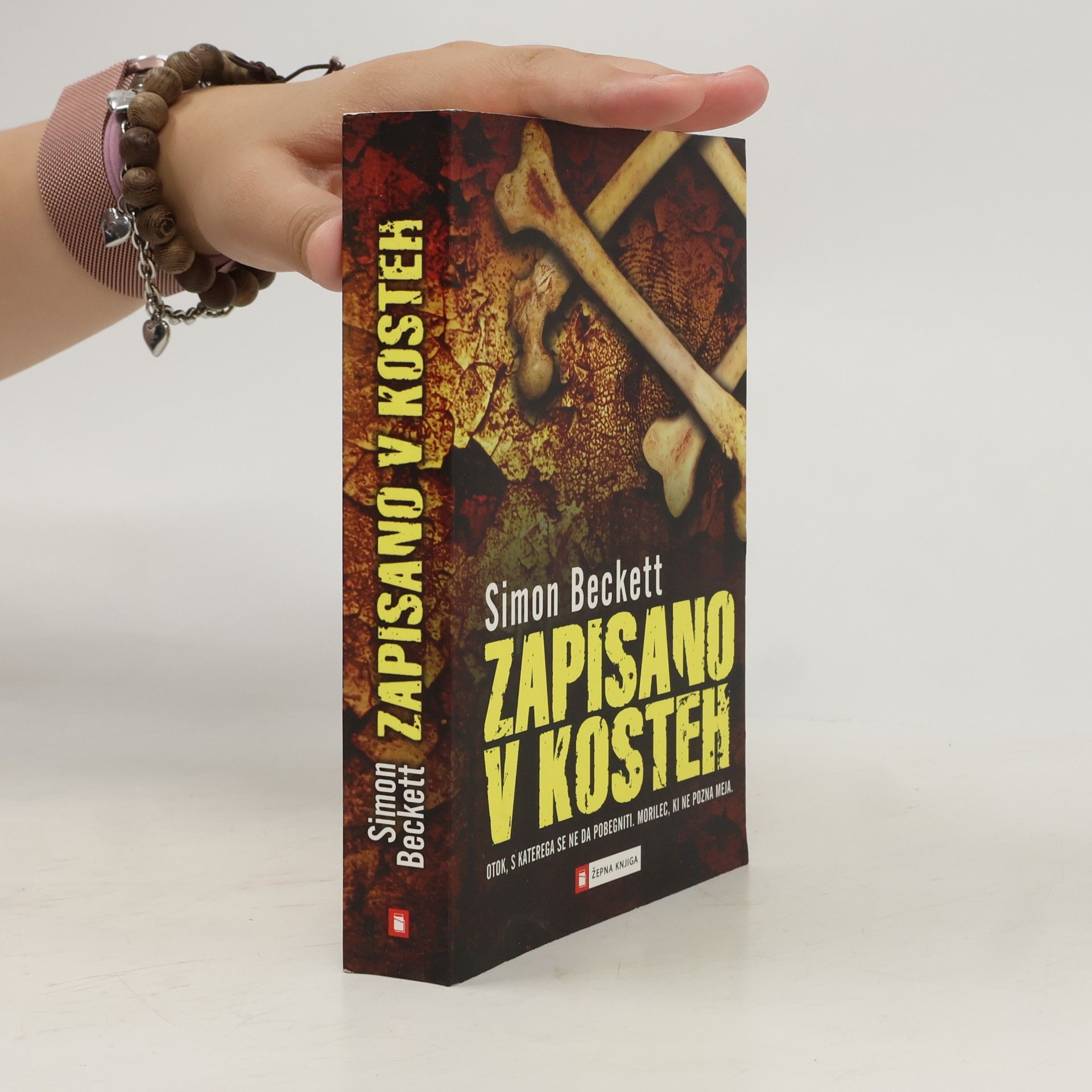 Simon Beckett Zapisano v kosteh
