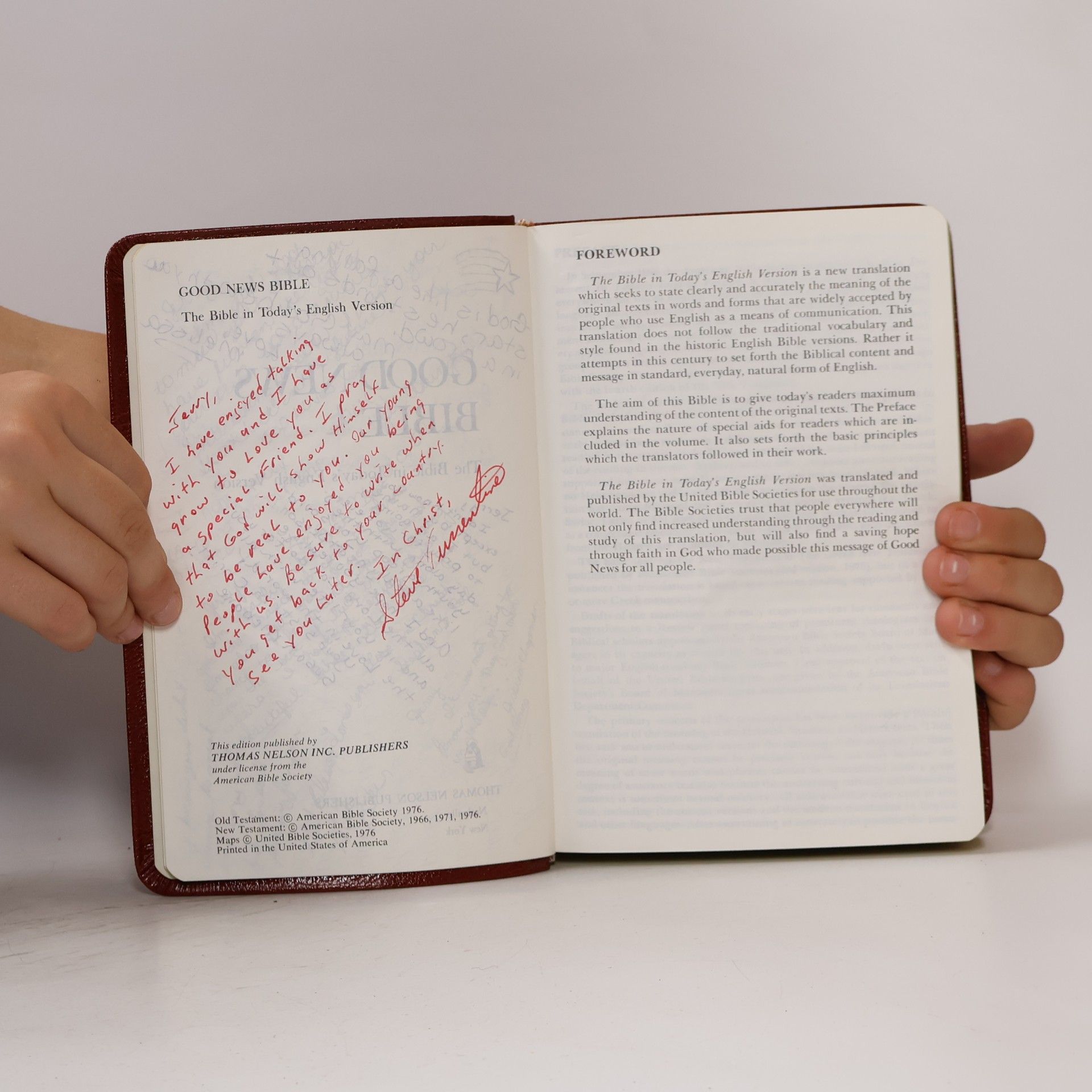 Autores varios The Good News Bible