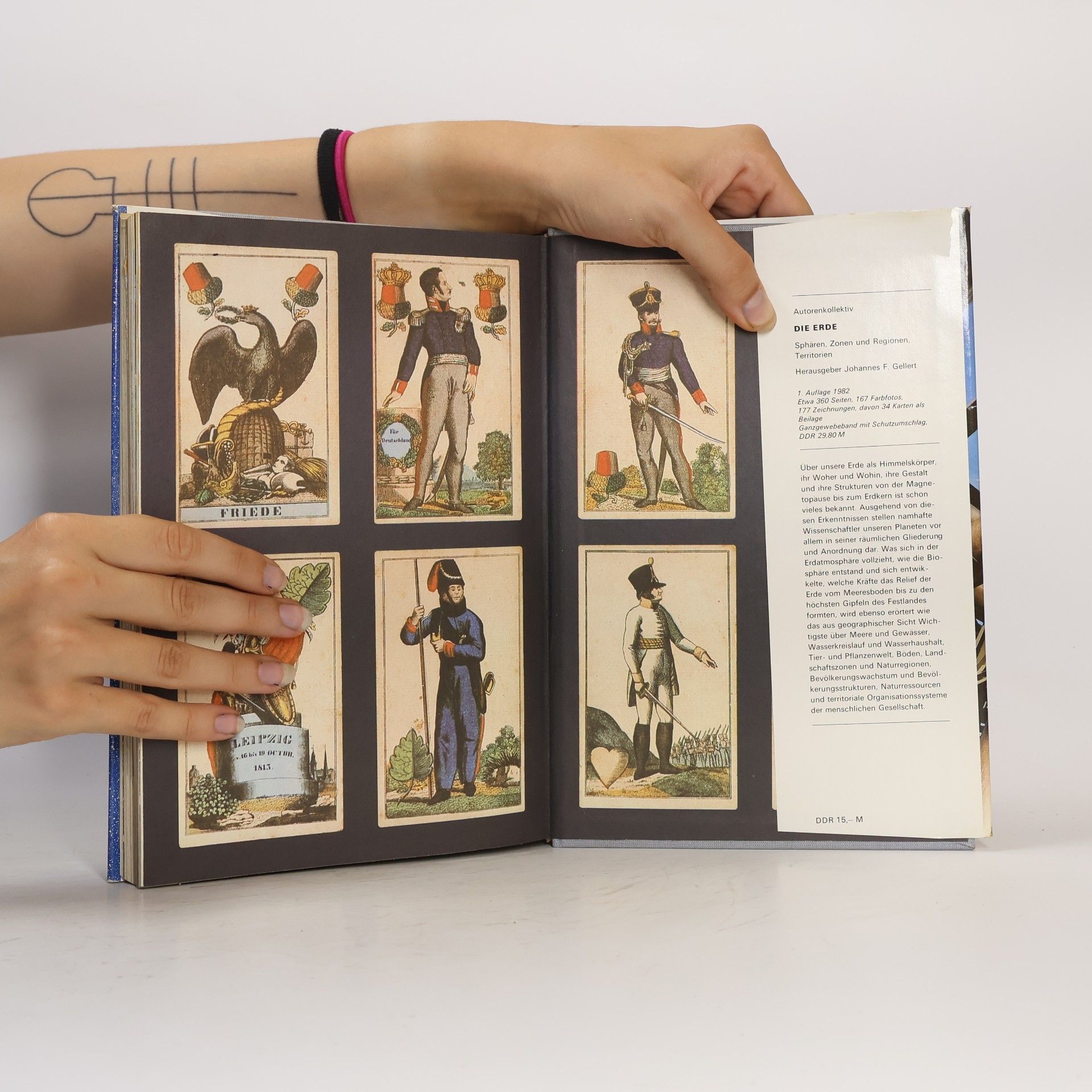 AA.VV. Urania Universum 28