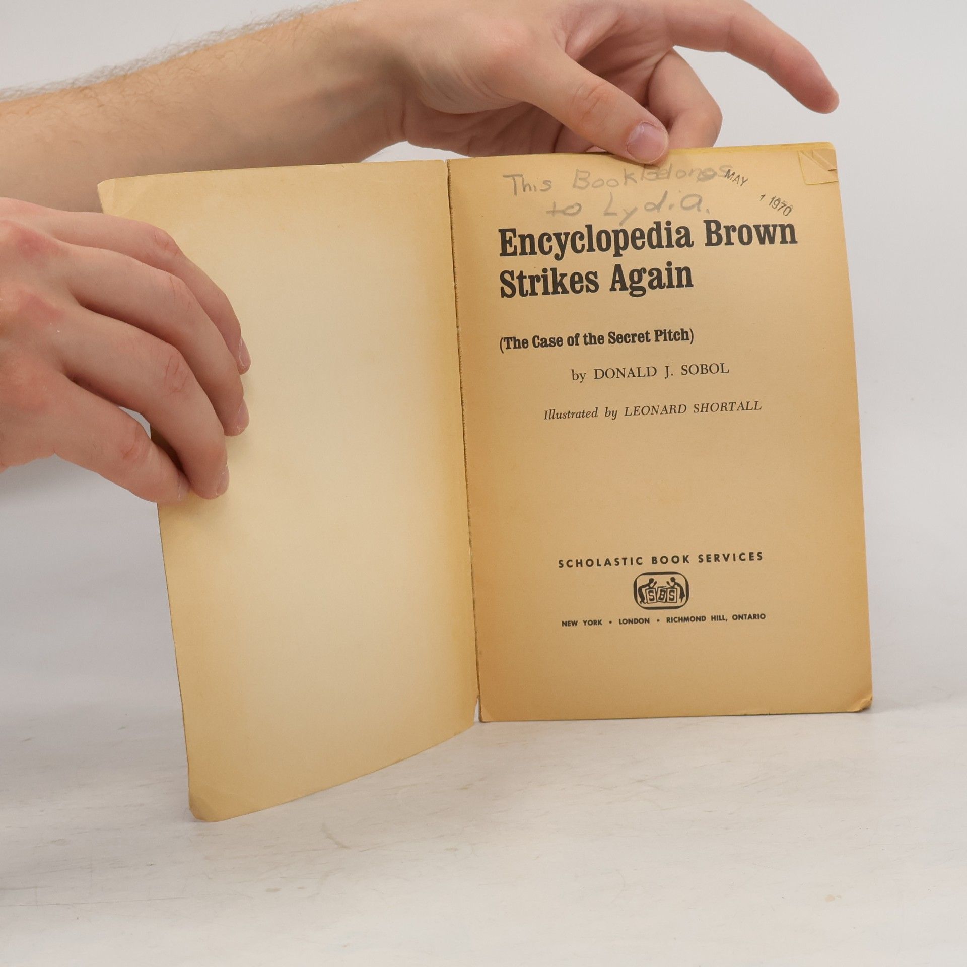 Donald J. Sobol Encyclopedia Brown Strikes Again